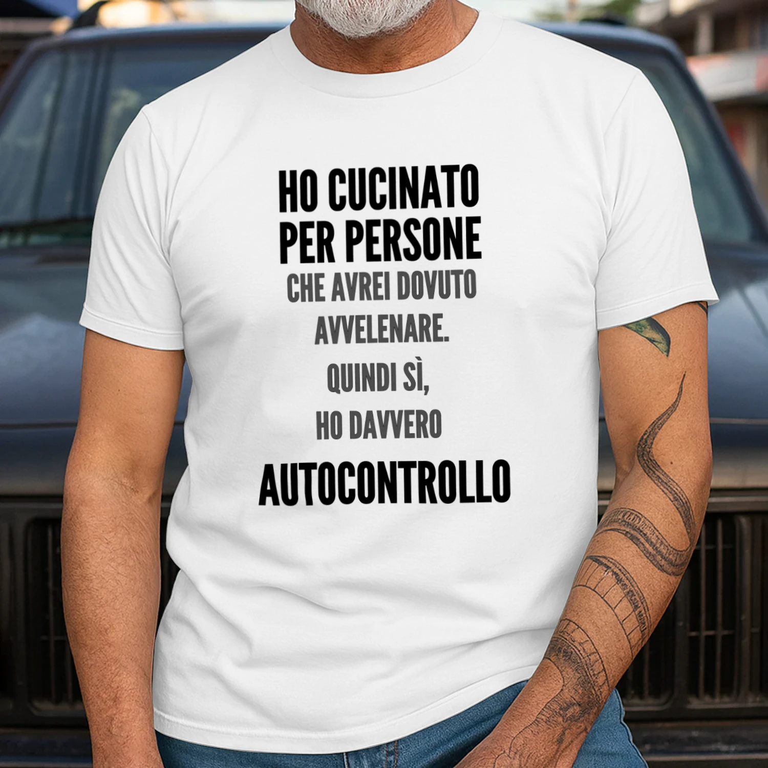 Ho Cucinato Per Persone CHE AVREI DOVUTO AVVELENARE. QUINDI SÌ, HO DAVVERO Autocontrollo T-shirt 