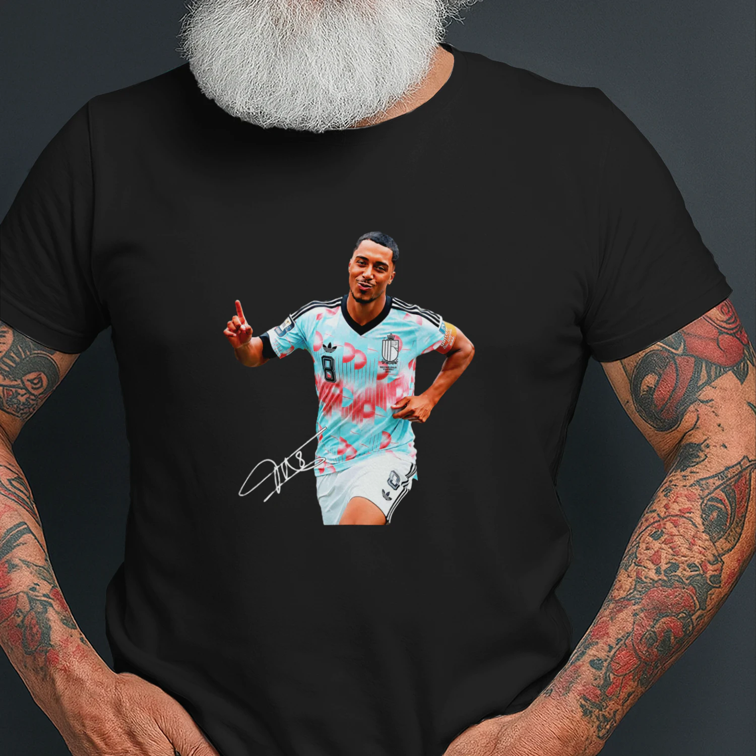 Youri Tielemans Belgium national football running signature shirt