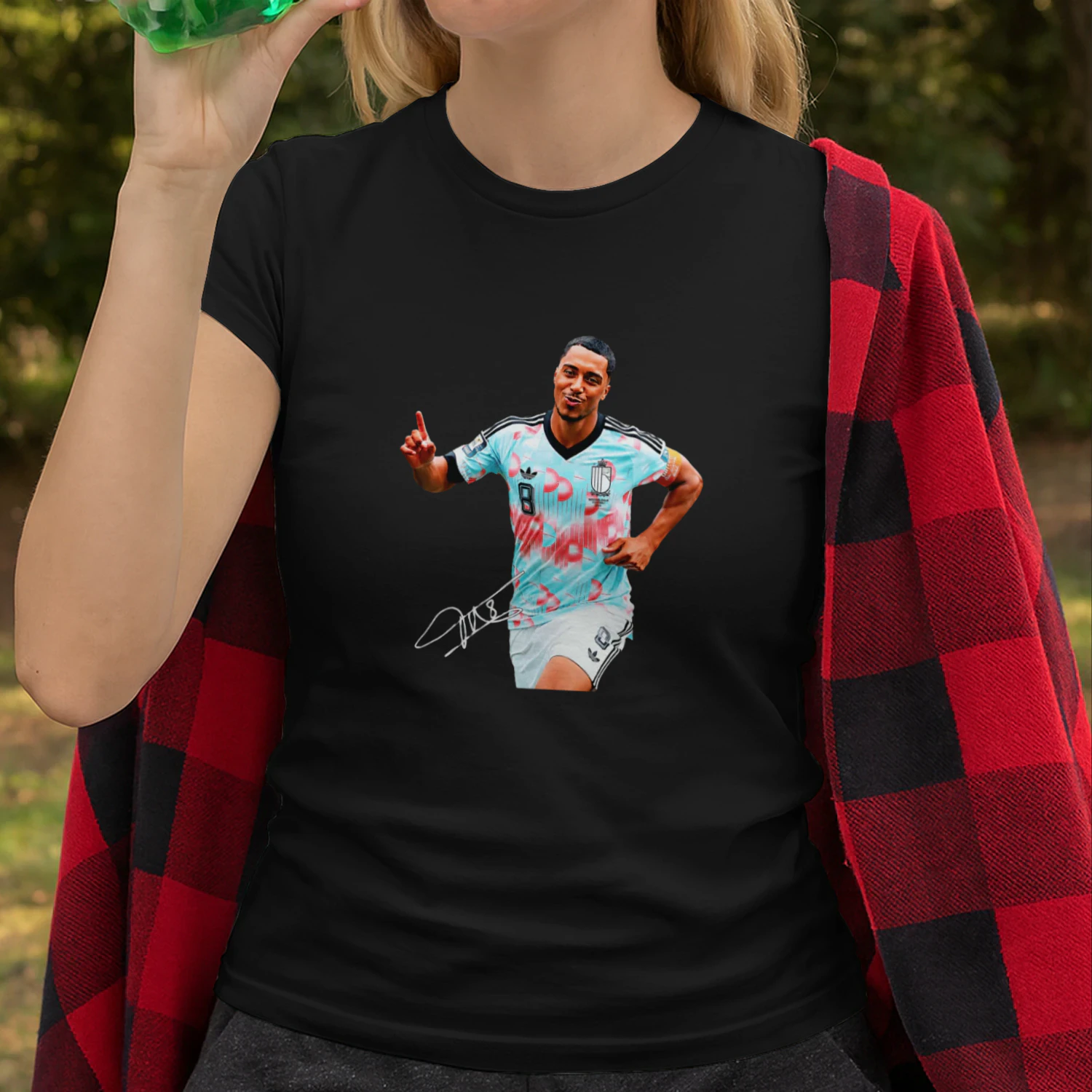 Youri Tielemans Belgium national football running signature shirt