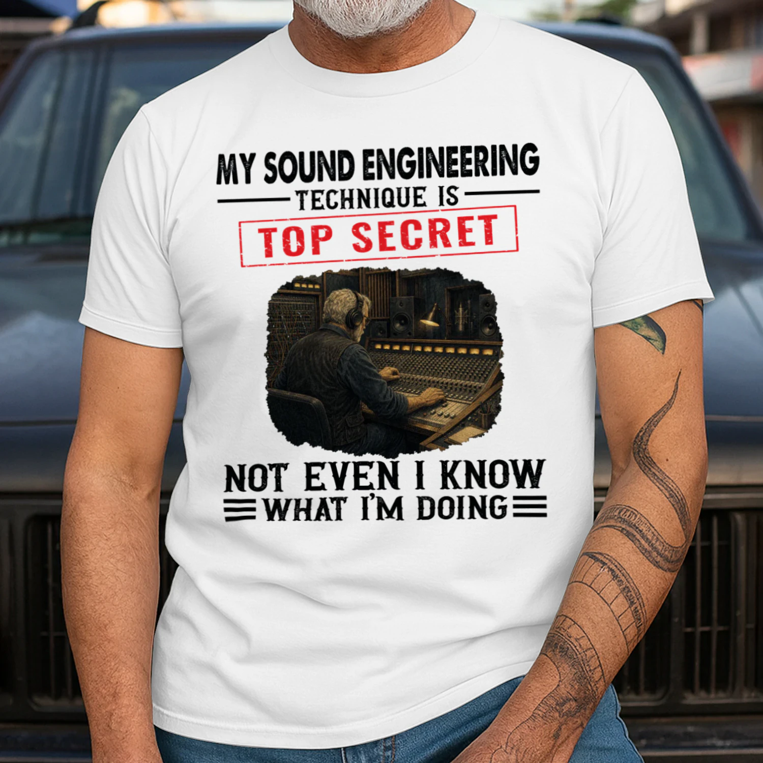 sound-engineering-technique-white-en535