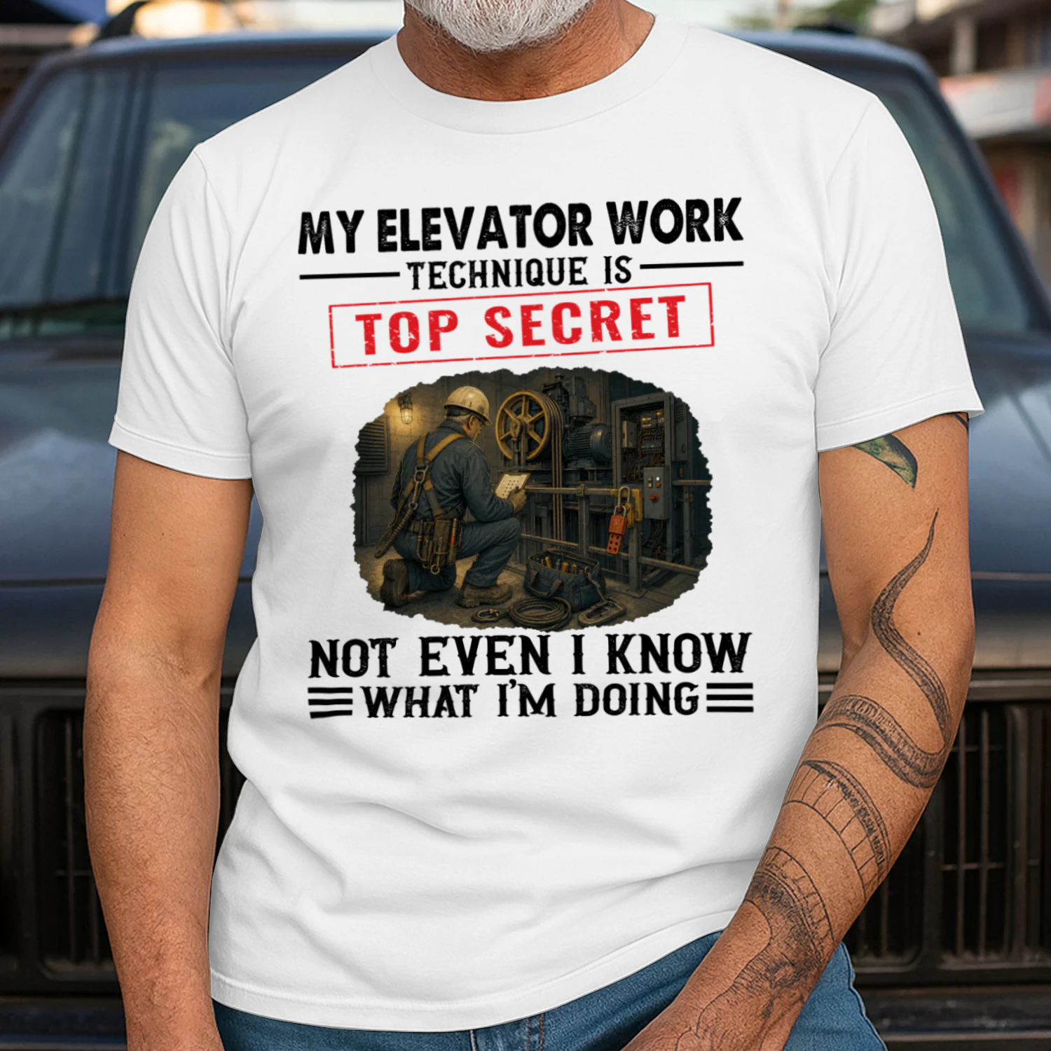 elevator-mechanic-technique-white-en017