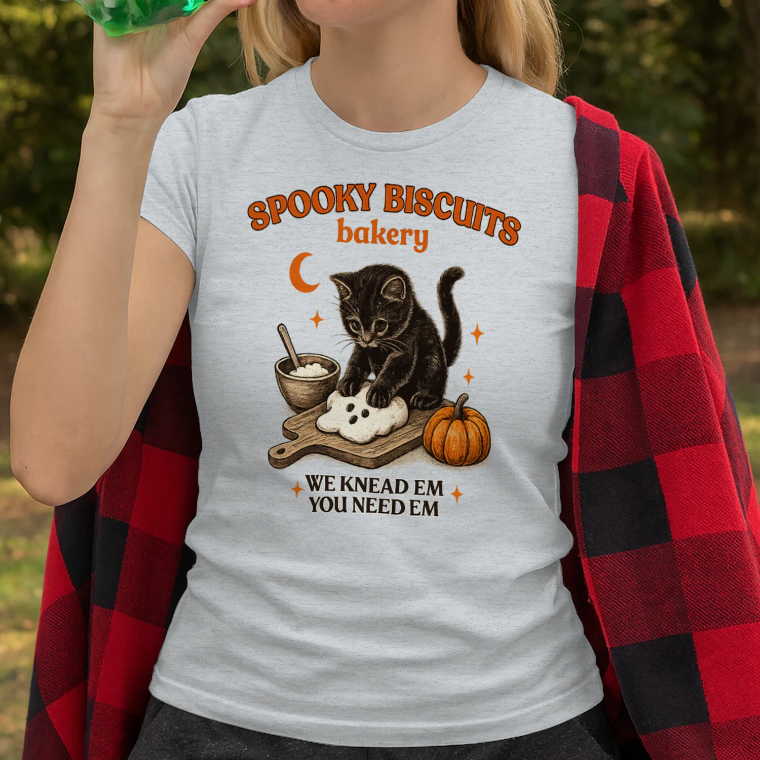 Spooky Season Cat Lover Shirt, Vintage Halloween Bakery Tee, Viva Store®