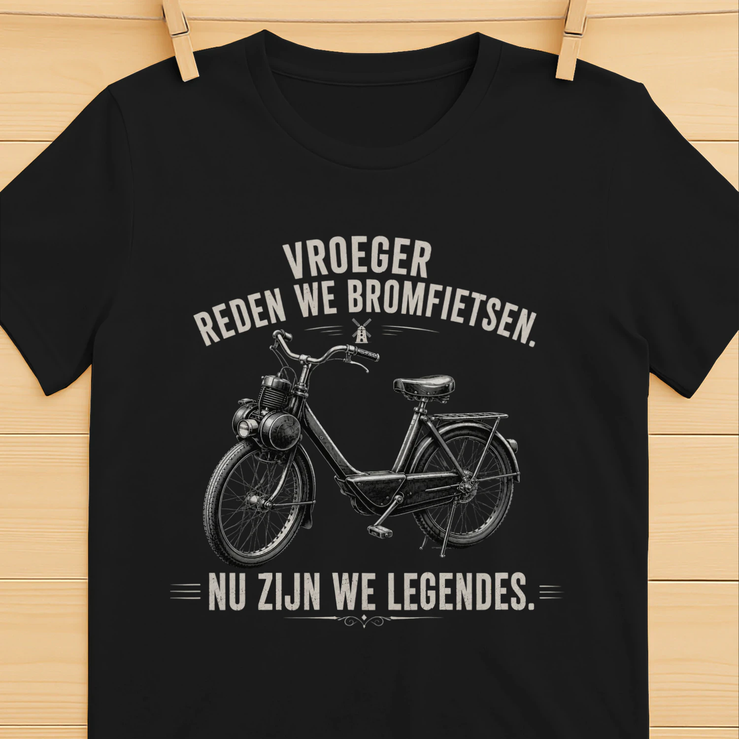 VROEGER REDEN WE BROMFIETSEN. NU ZIJN WE LEGENDES.