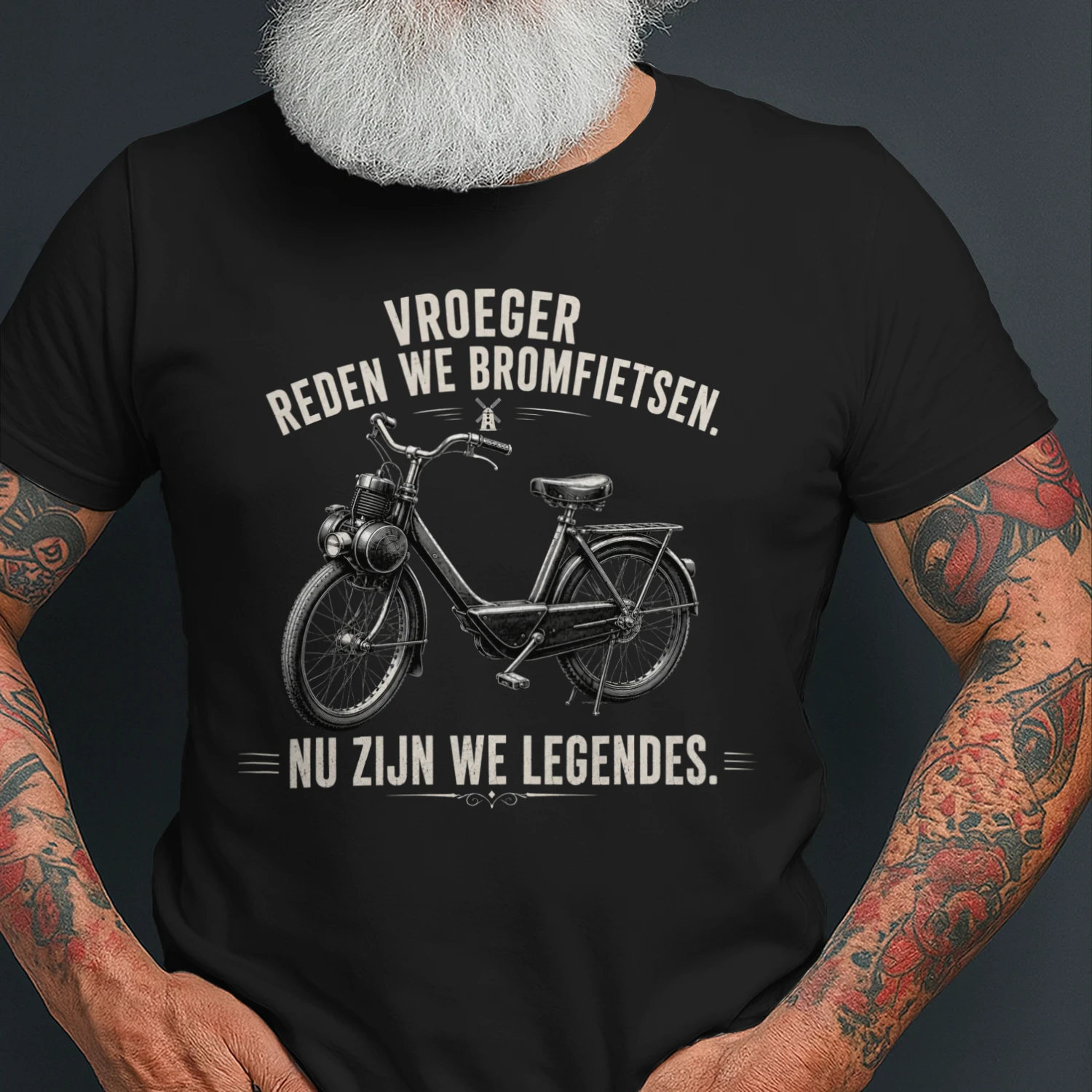 VROEGER REDEN WE BROMFIETSEN. NU ZIJN WE LEGENDES.
