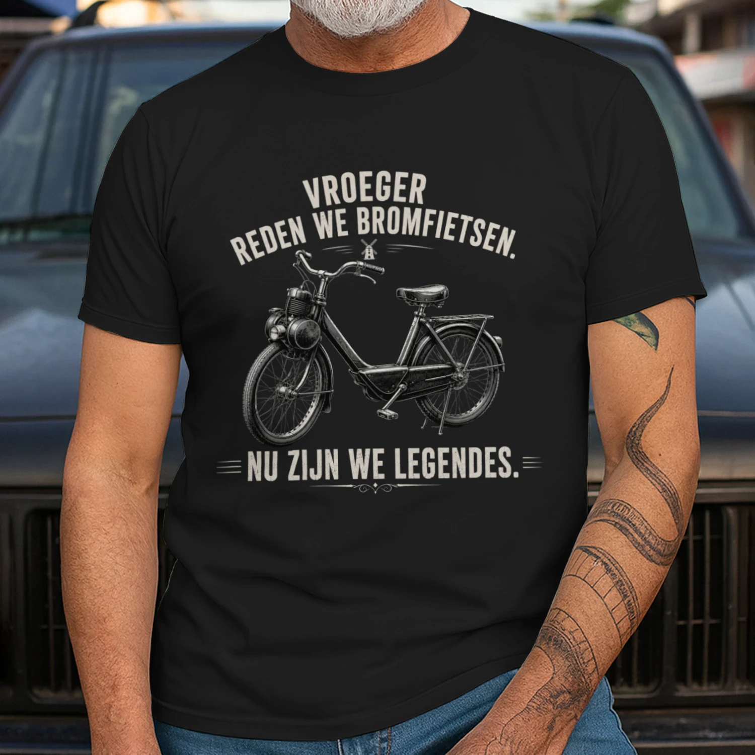 VROEGER REDEN WE BROMFIETSEN. NU ZIJN WE LEGENDES.