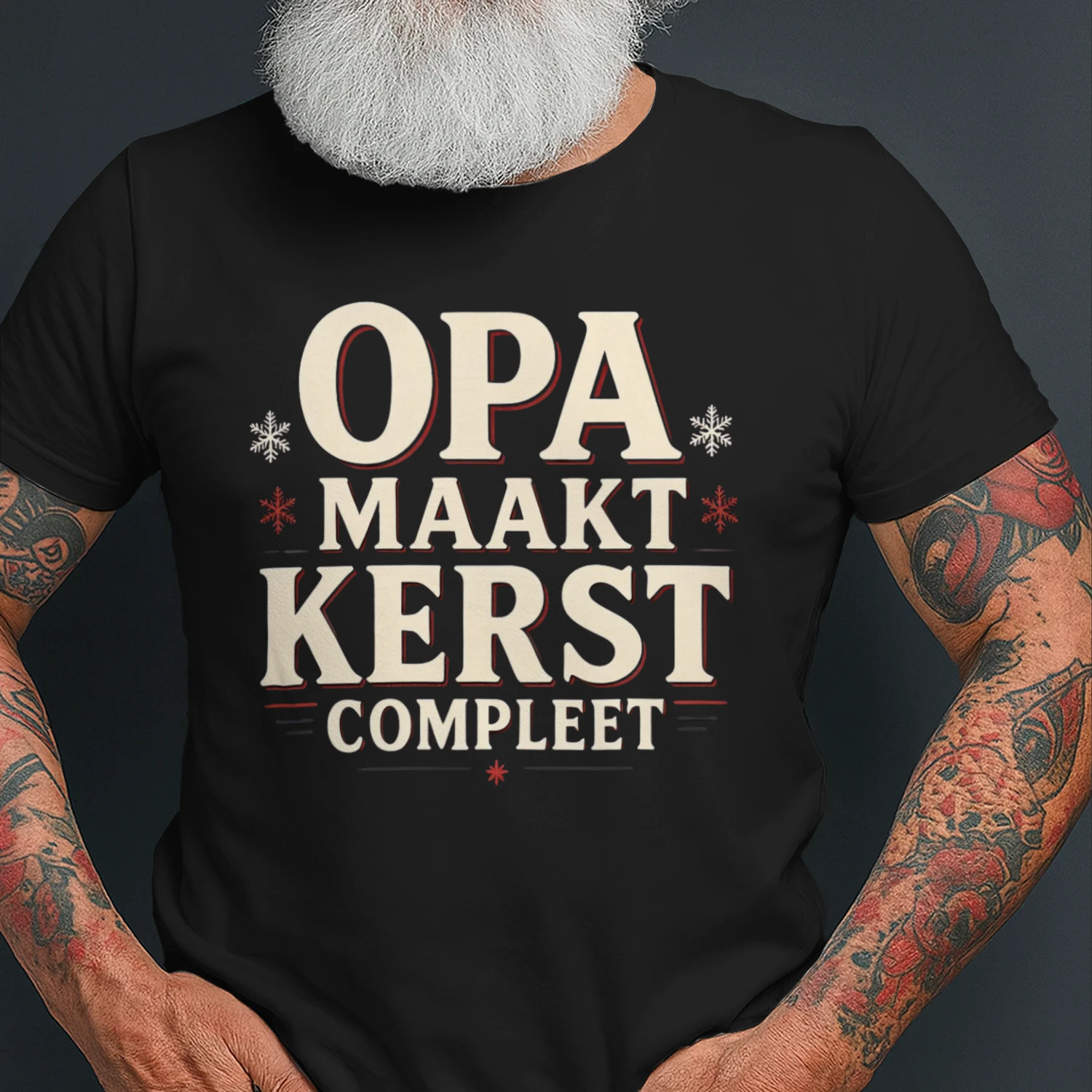 OPA MAAKT KERST COMPLEET