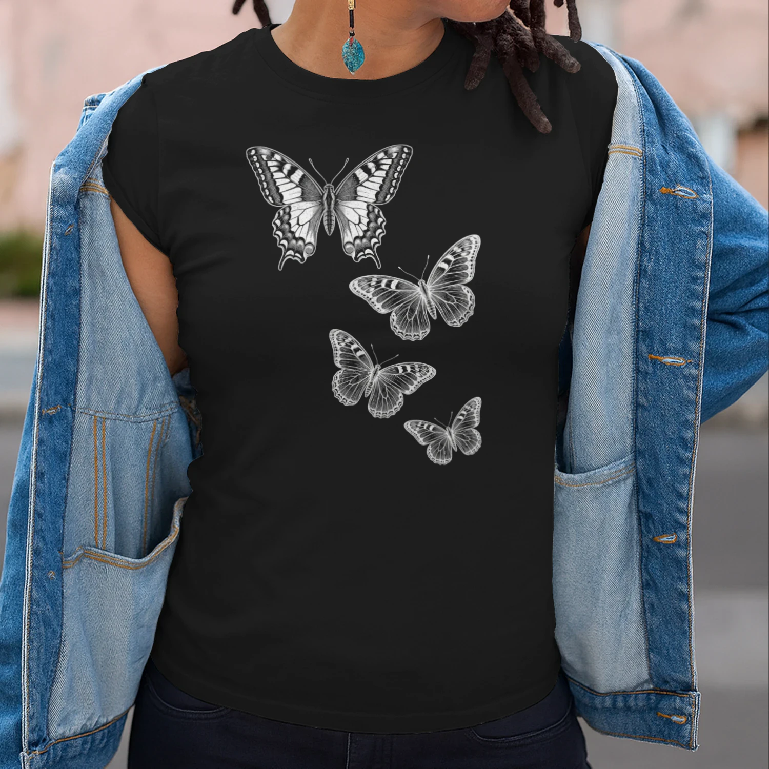 Butterfly Shirt, Vintage Butterfly Tee, Coquette Aesthetic Shirt, Minimalist Graphic Tee, Comfort Colors