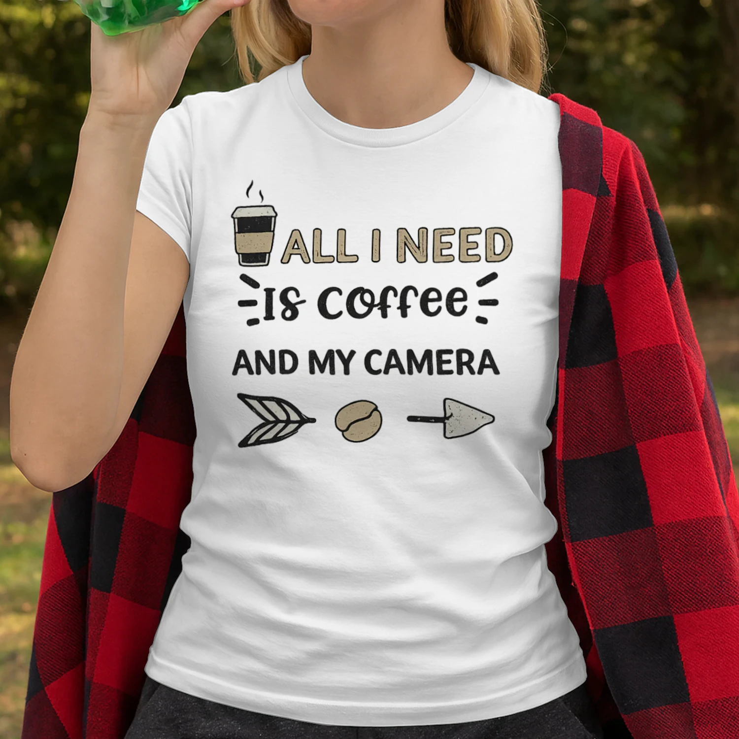 All I Need Is Coffee And My Camera – Vintage Photographer Graphic Design