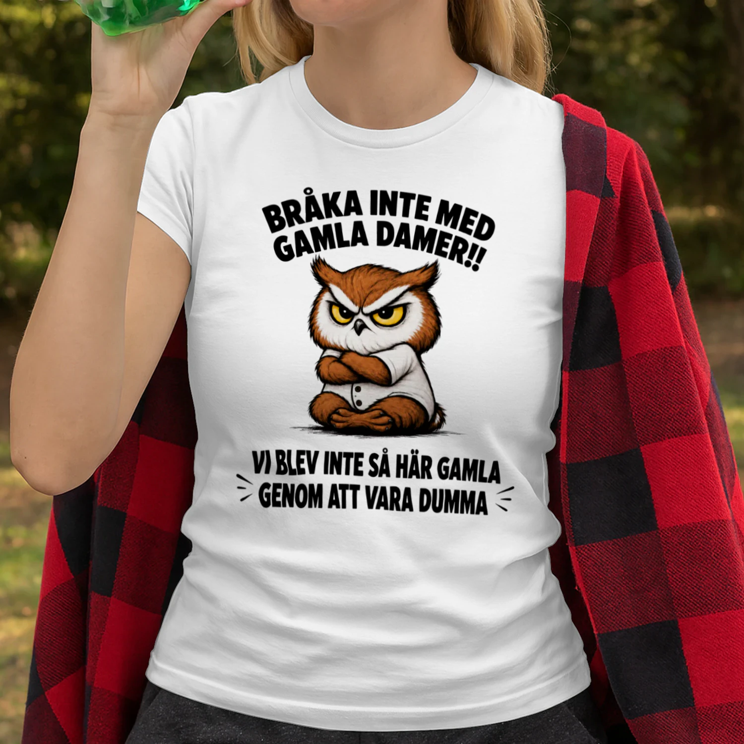 BRÅKA INTE MED GAMLA DAMER!!