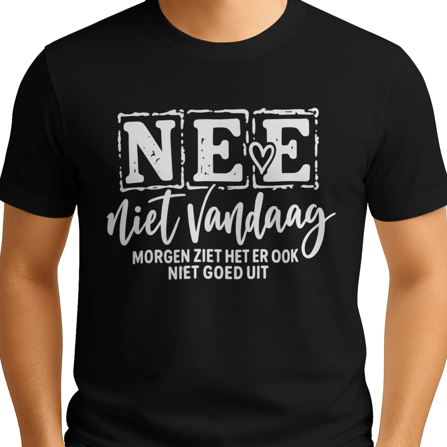 “NEE — NIET VANDAAG — MORGEN ZIET HET ER OOK NIET GOED UIT”