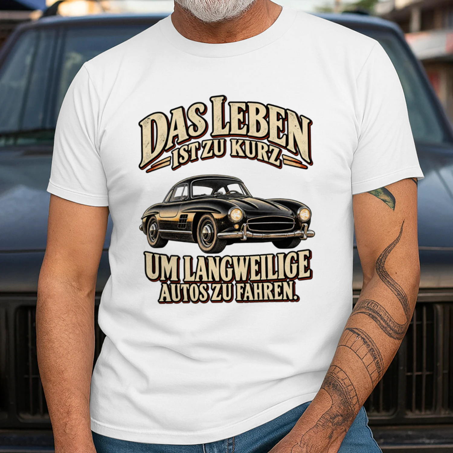 DAS LEBEN IST ZU KURZ, UM LANGWEILIGE AUTOS ZU FAHREN.