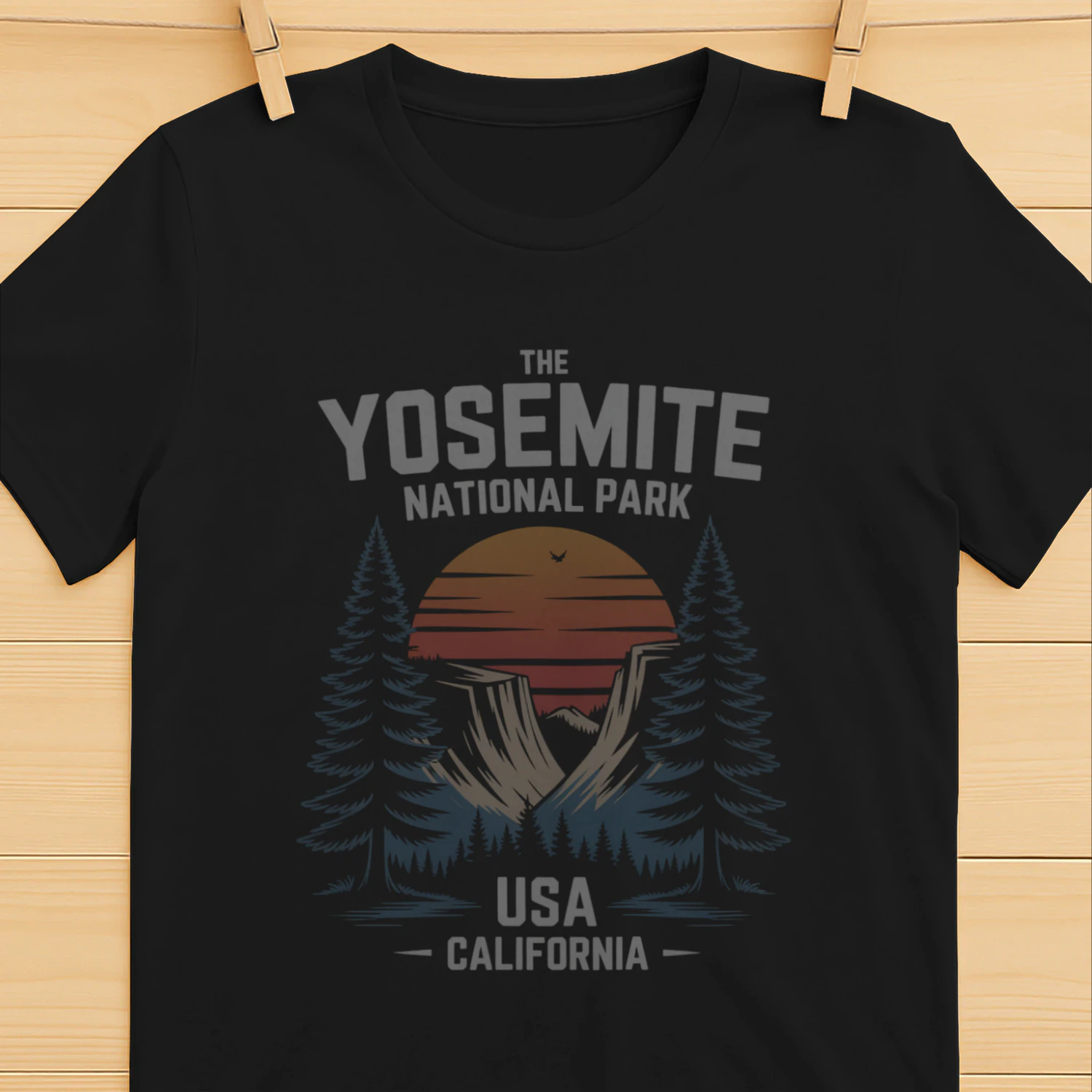 Minimalist Yosemite National Park Peaks T-Shirt – California Wilderness Outdoor Tee