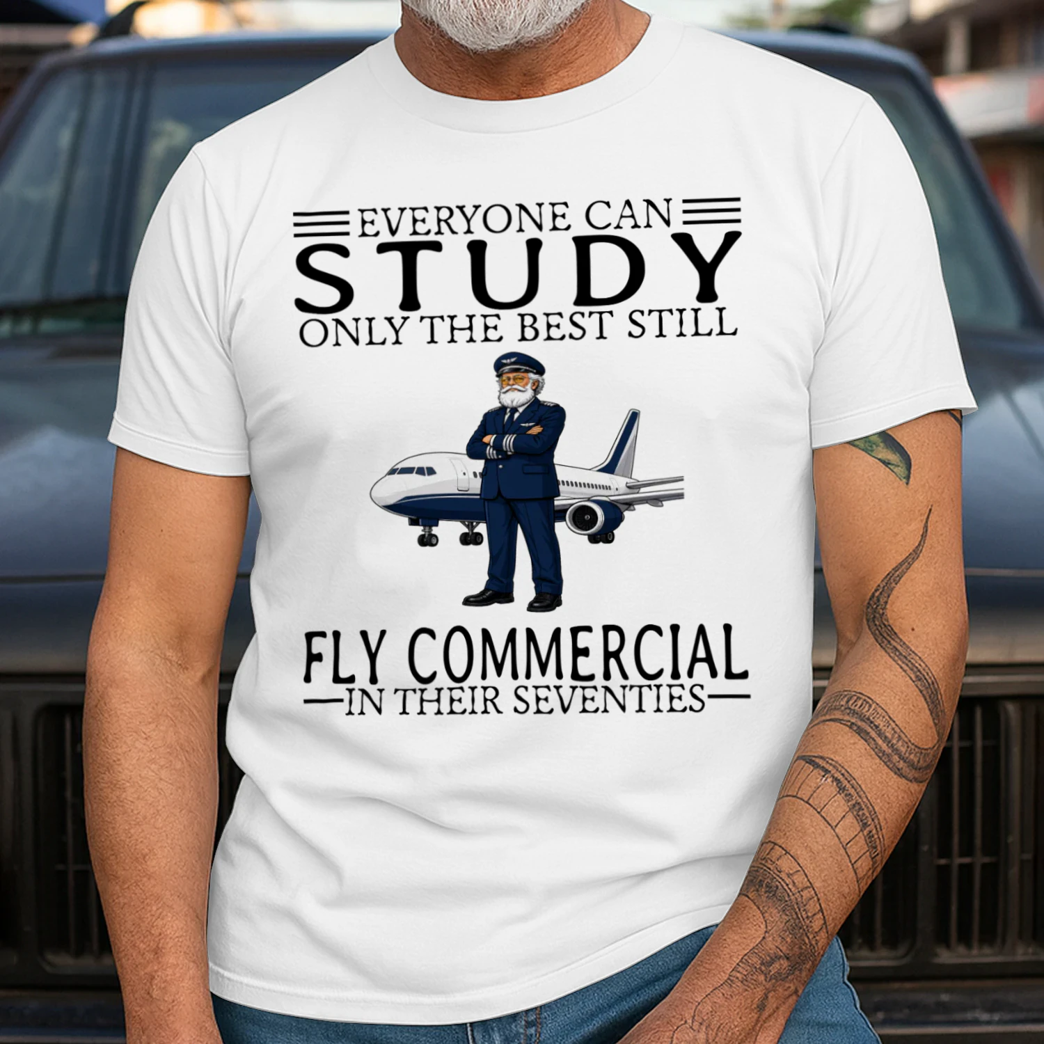 commercial-pilot-everyone-70s-en133