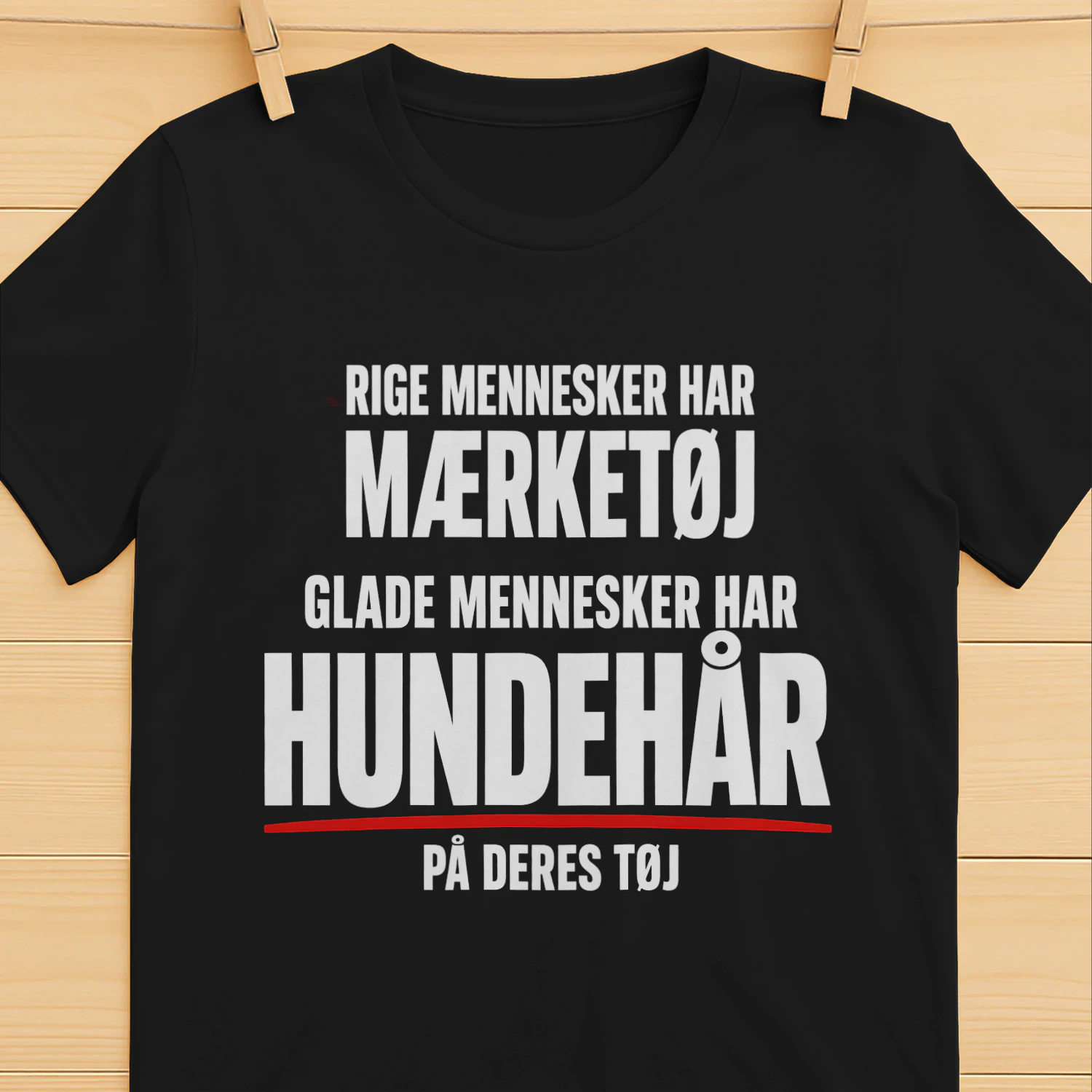 Rigtige Mennesker Har Mærketøj