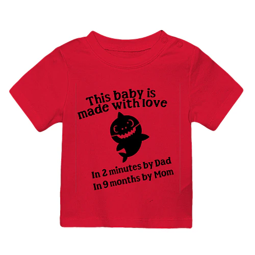 breastfeeding baby T-shirt. 