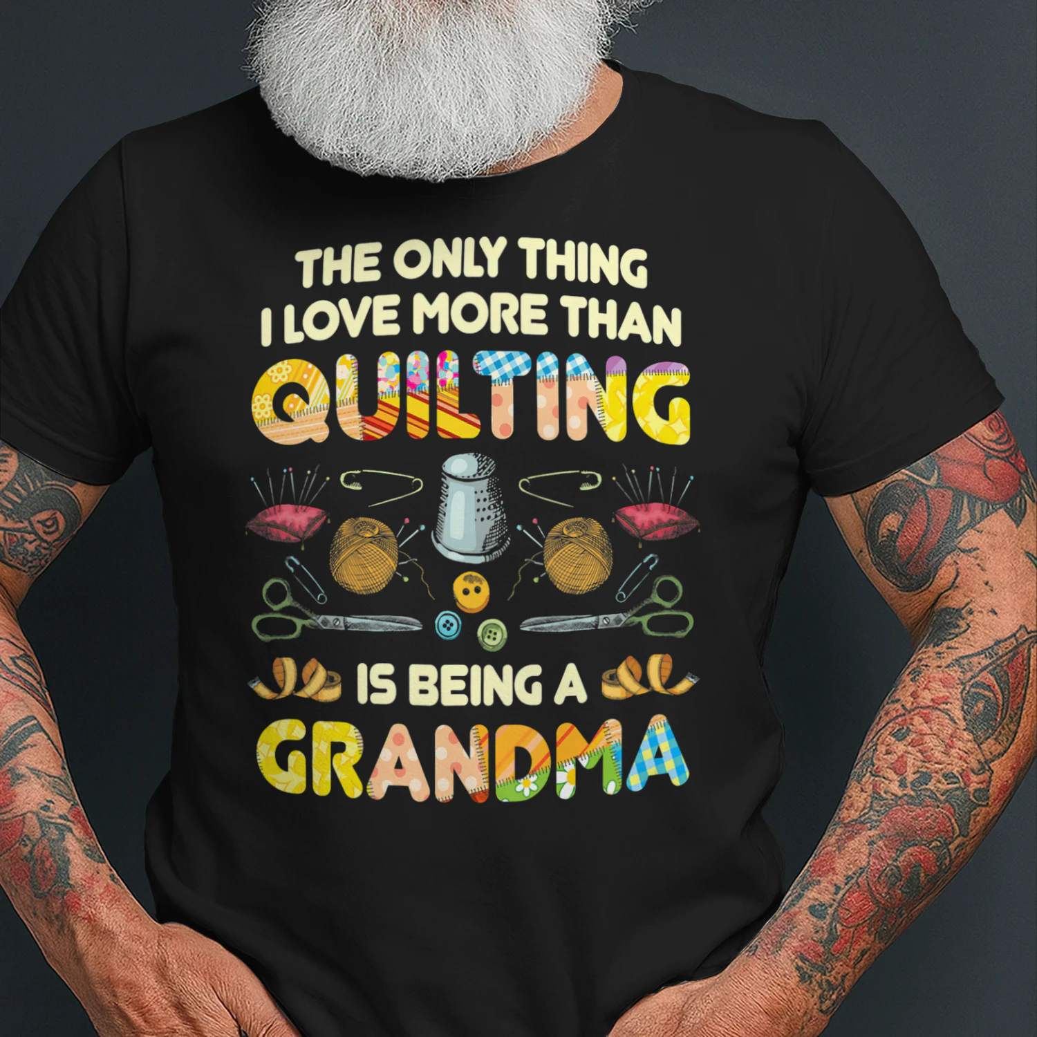 Womens Quilting Sewing Machine Funny Sew Grandma Sewer Quilter V Neck T Shirt SEQ0881