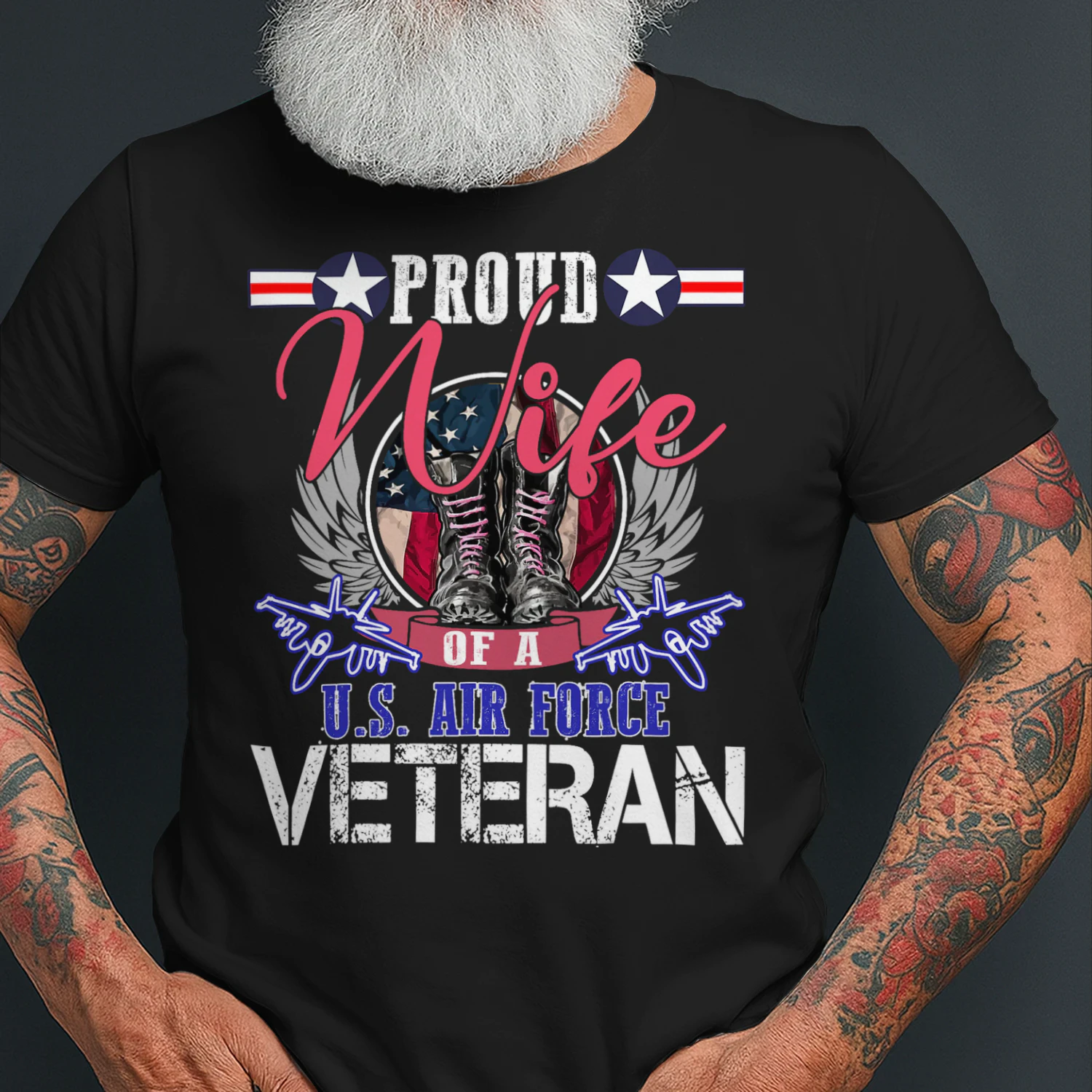Vintage Proud Wife Of A Us Air Force Veteran Gift Mom Dad Veteran T Shirt VET1053