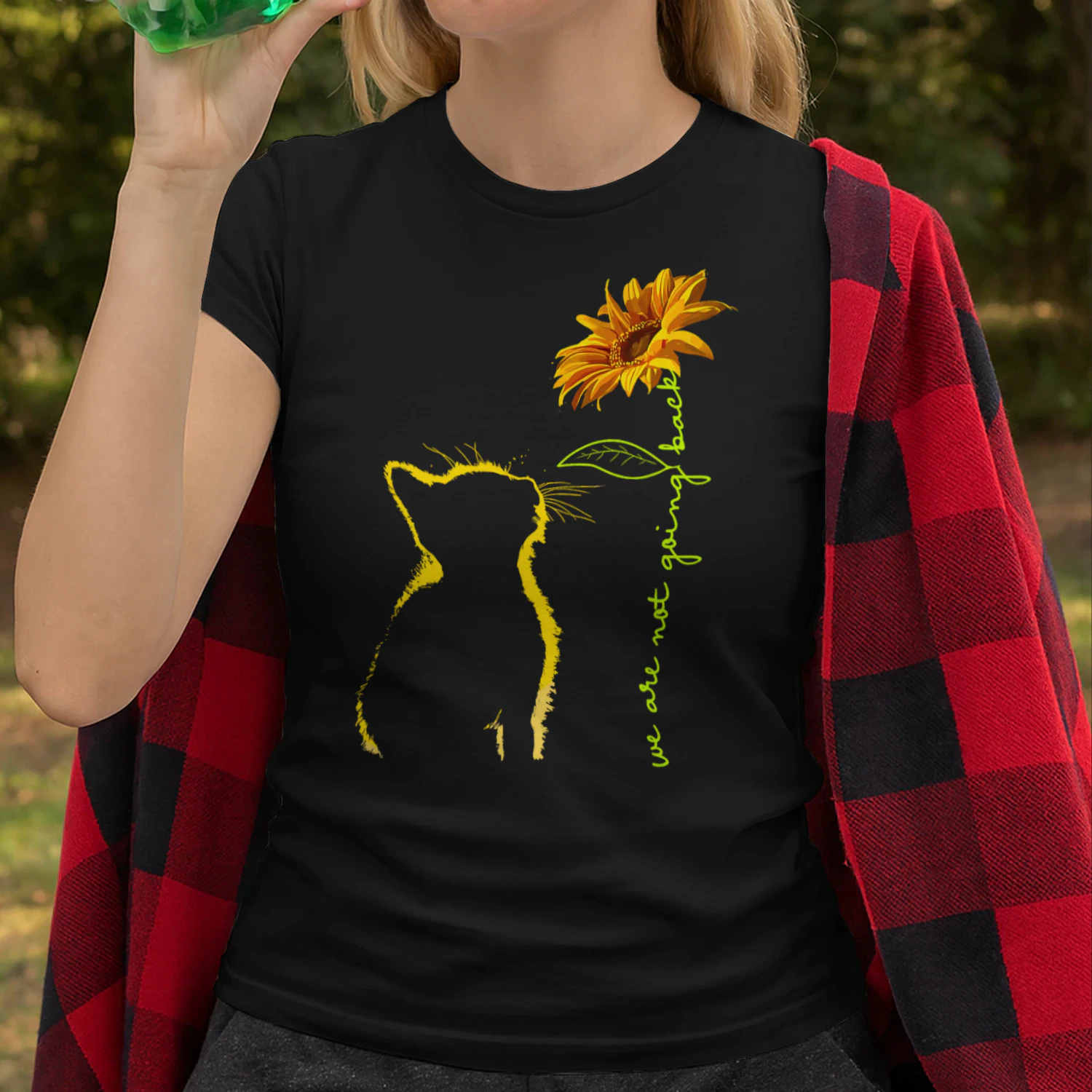We Are Not Going Back Cat Sunflower Design Cat T Shirt CLR0687