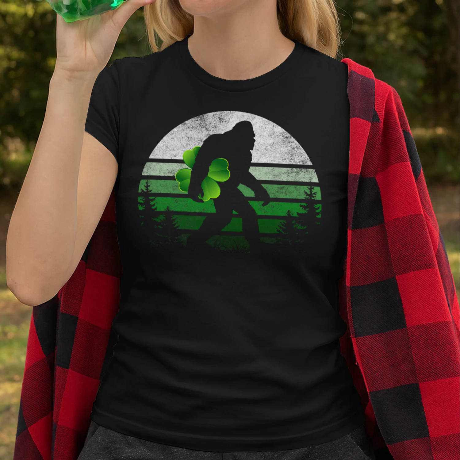 St Patricks Day Bigfoot Irish Shamrock Sasquatch Clover Leaf Bigfoot T Shirt STB0495