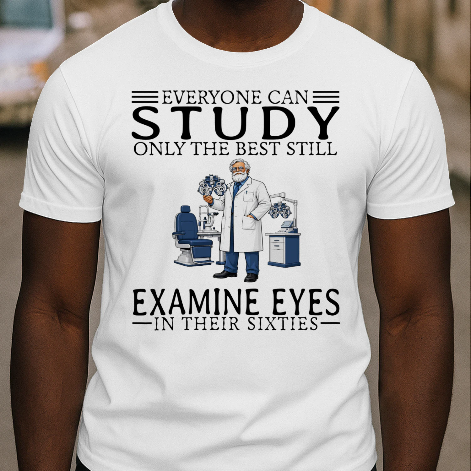 optometrist-everyone-60s-en099