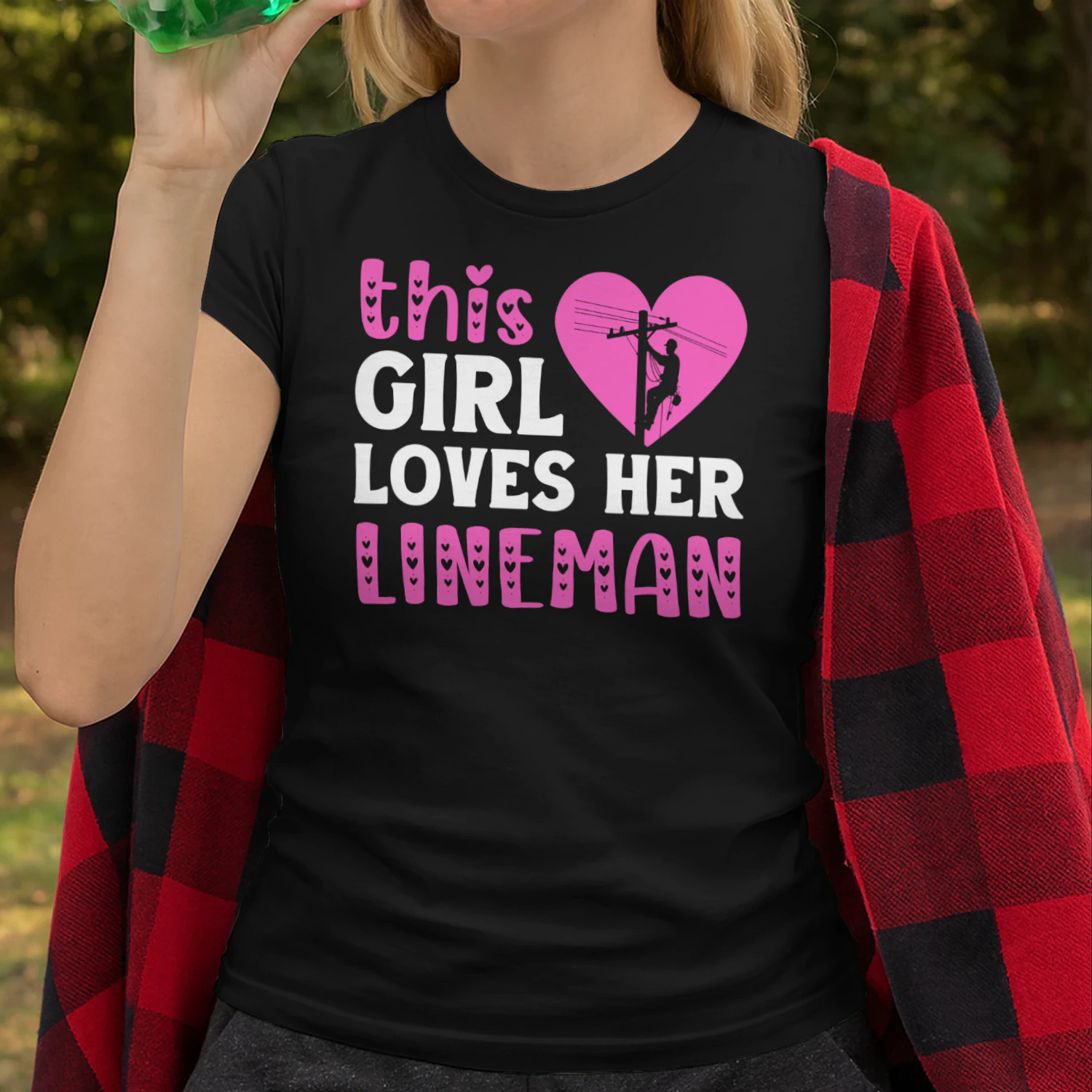 This Girl Loves Her Lineman
