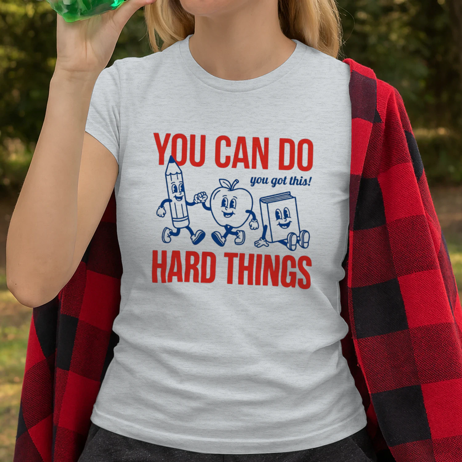 Design sans titre (13)You Can Do Hard Things T-Shirt, Motivational Retro School Tee with Pencil Apple Book Characters, Teacher & Student Gift Shirt – Get Yours! ✏️📚