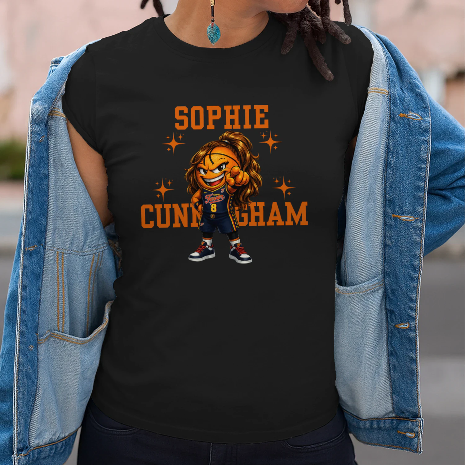 Sophie Cunningham Pointing...