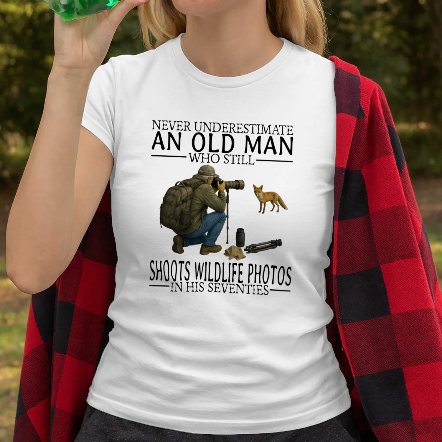 NEVER UNDERESTIMATE AN OLD MAN WHO STILL SHOOTS WILDLIFE PHOTOS IN HIS SEVENTIES