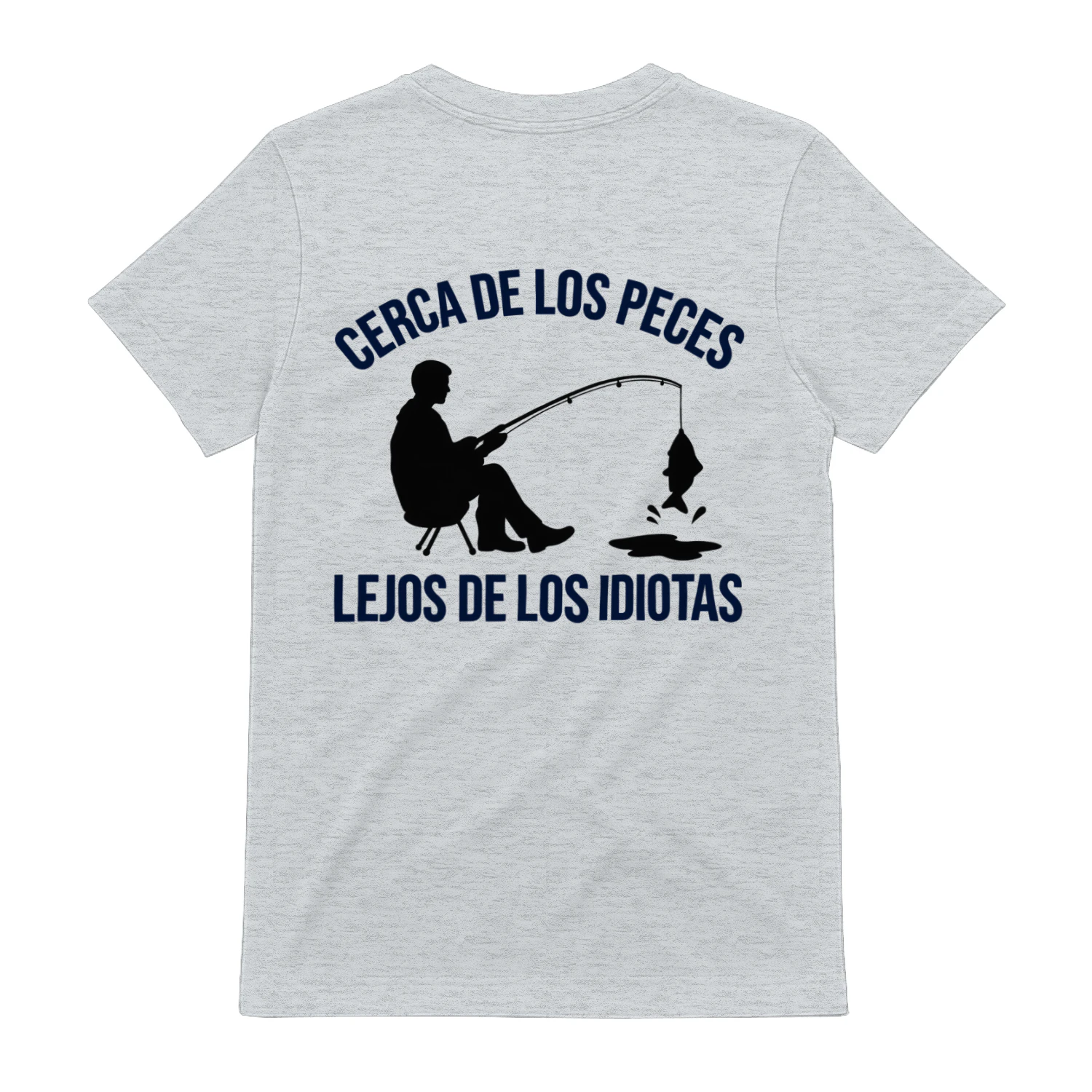 Cerca de los peces, lejos de los idiotas – Camiseta de pesca con humor