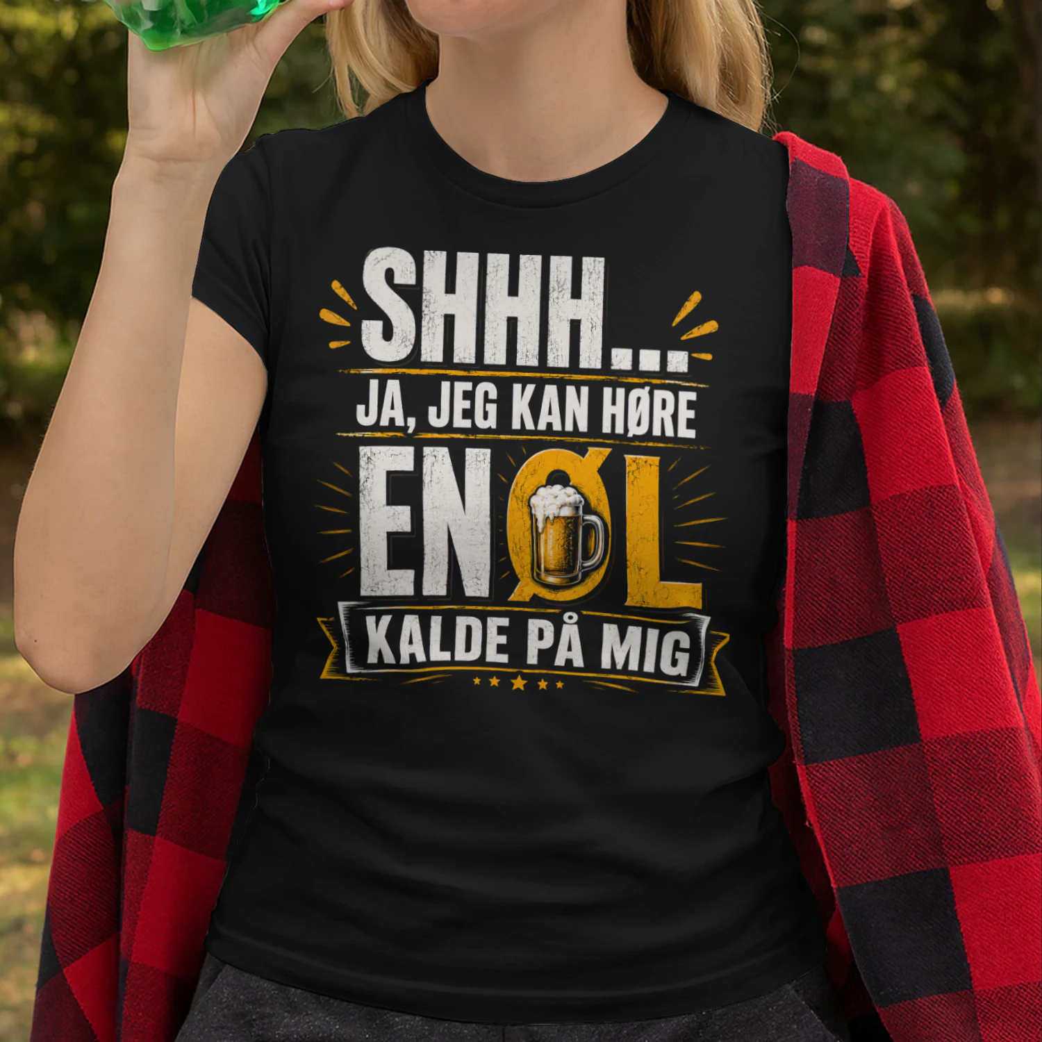 Shhh... Ja, Jeg Kan Høre En Øl Kalde På Mig – Sjov Øl T-Shirt