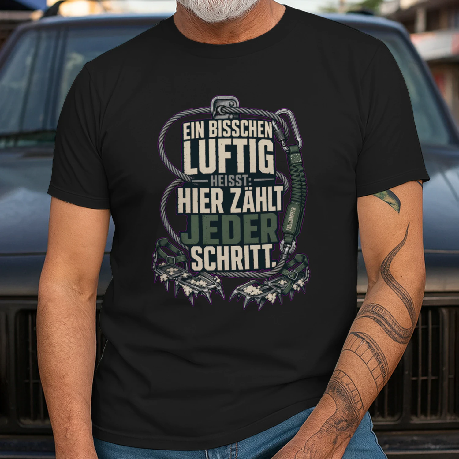 Ein bisschen luftig heißt: Hier zählt jeder Schritt. - Bergsteigen Spruch-Design