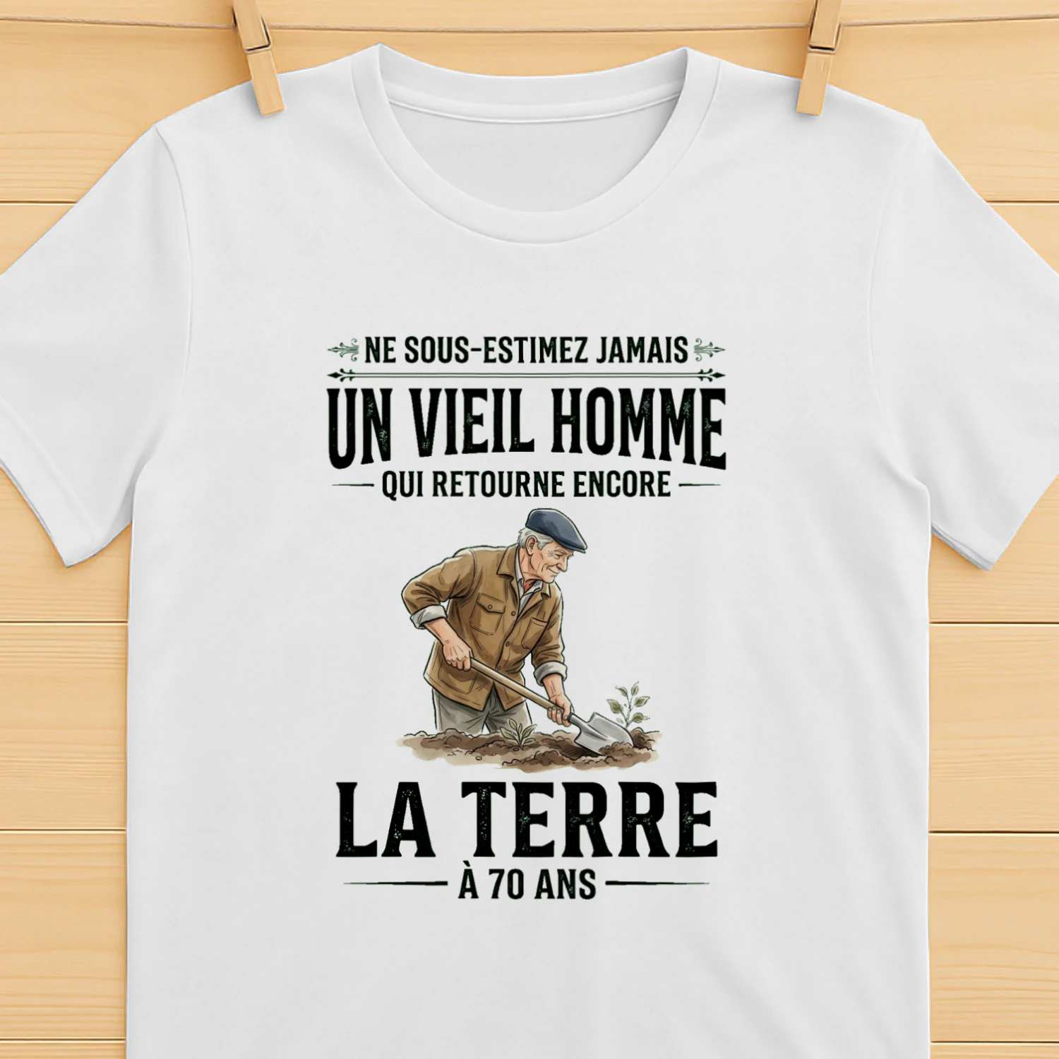 D-FR-Gardener-Sous-Estimez-Jamais-VieilHomme-261606-002