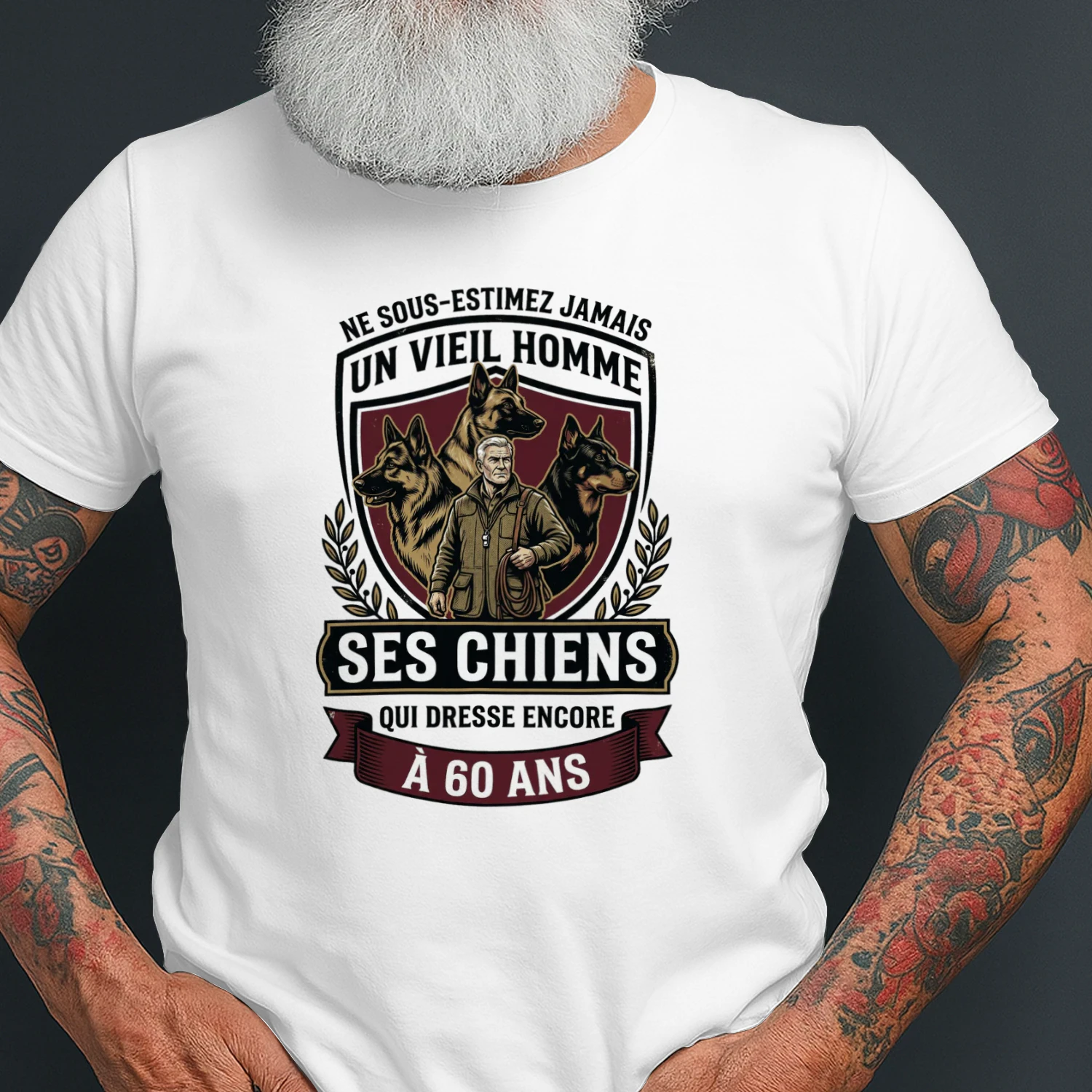 D-FR-DOGTRAINNER-UN-SES-CHIENS-QUI-DRESSE-ENCORE-170726-14