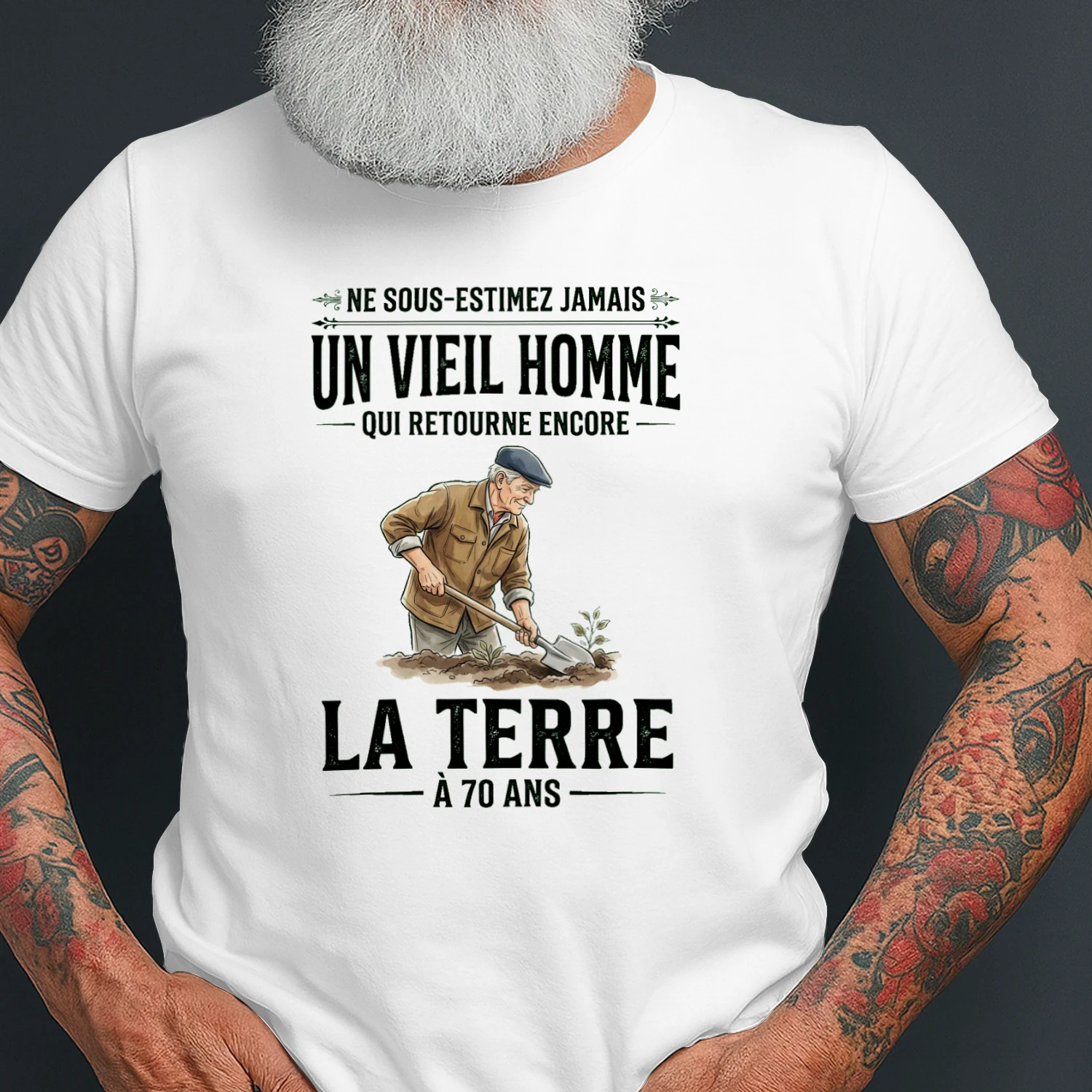 D-FR-Gardener-Sous-Estimez-Jamais-VieilHomme-261606-002