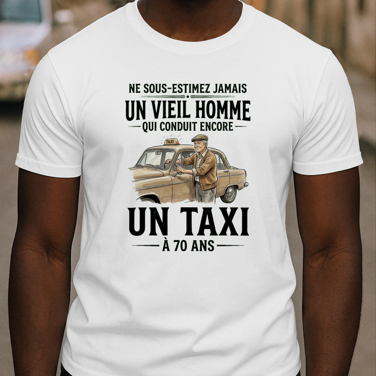 D-FR-TaxiDriver-Sous-Estimez-Jamais-VieilHomme-261606-001
