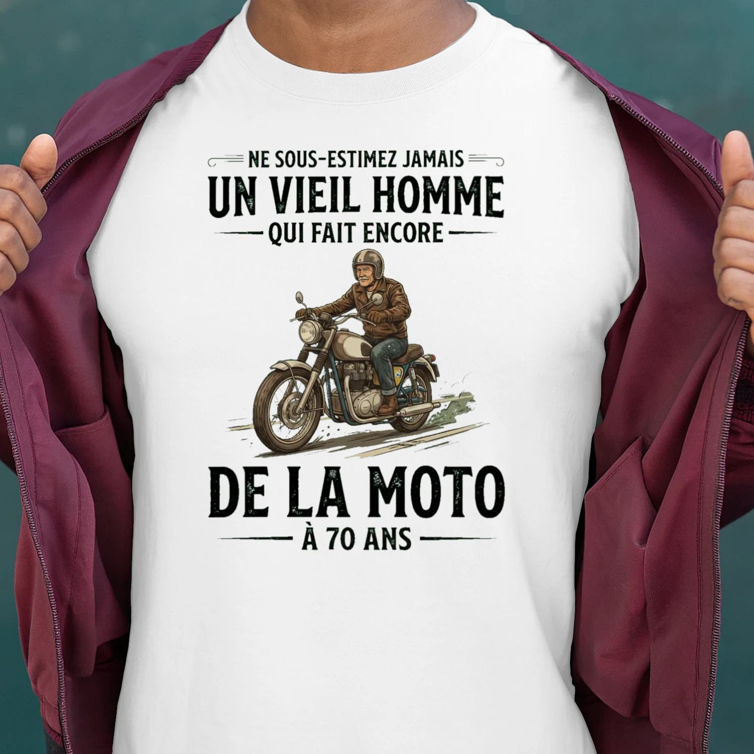 D-FR-RIDING_MOTORCYCLE-UN_VIEIL_HOMME-Man-260612-178