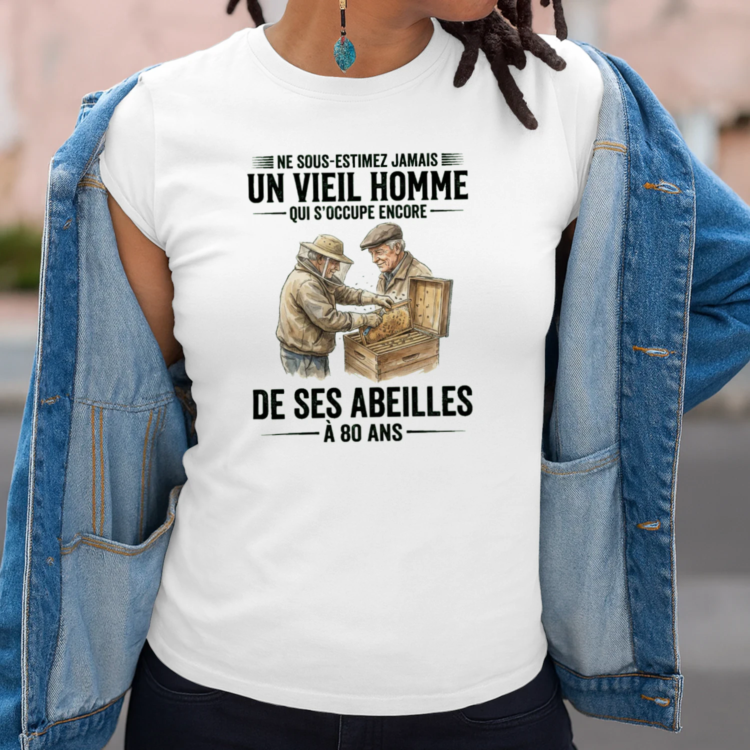 D-FR-Beekeeper-Sous-Estimez-Jamais-Experimente-262106-004
