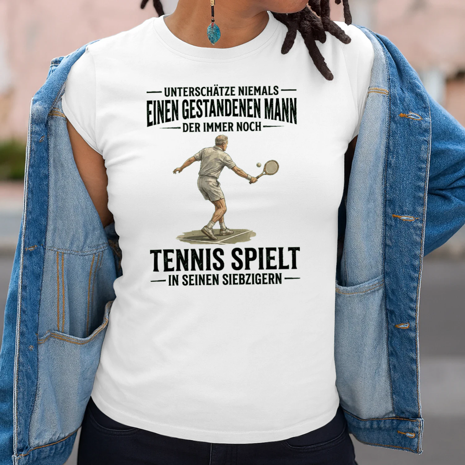 D-DEDU-HÖRST-NICHT-AUF-TENNIS260602_006