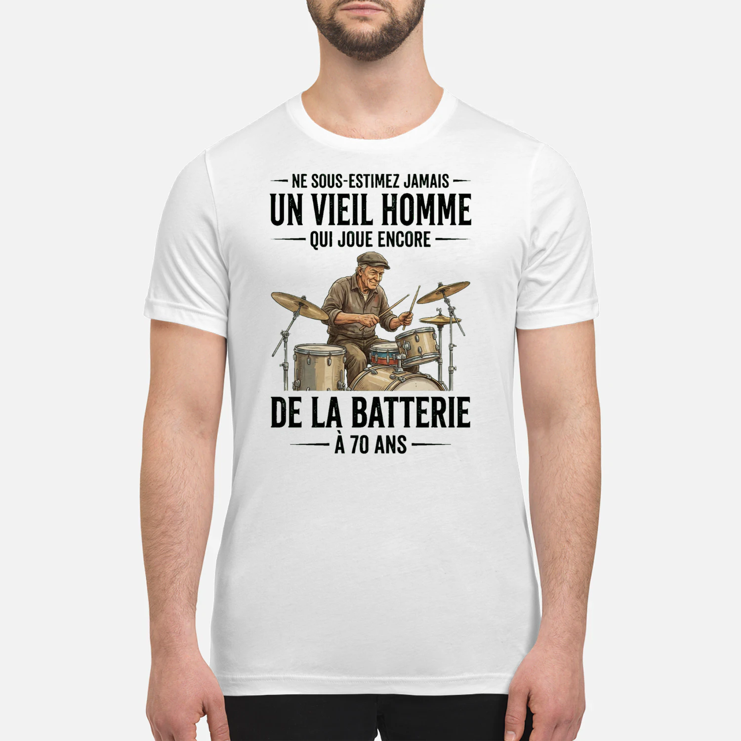 D-FR-PLAYING_DRUMS-QUI_JOUE_ENCORE-Man-260612-130