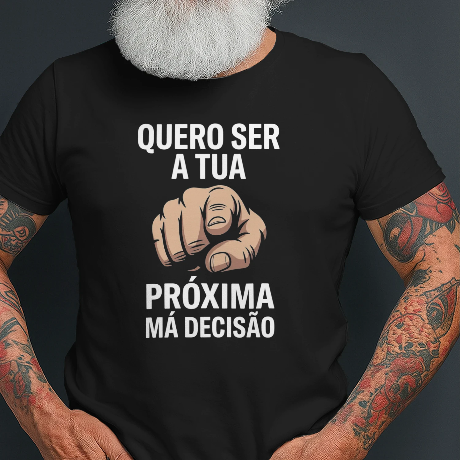 T-shirt “ PRÓXIMA MÁ DECISÃO” ✨