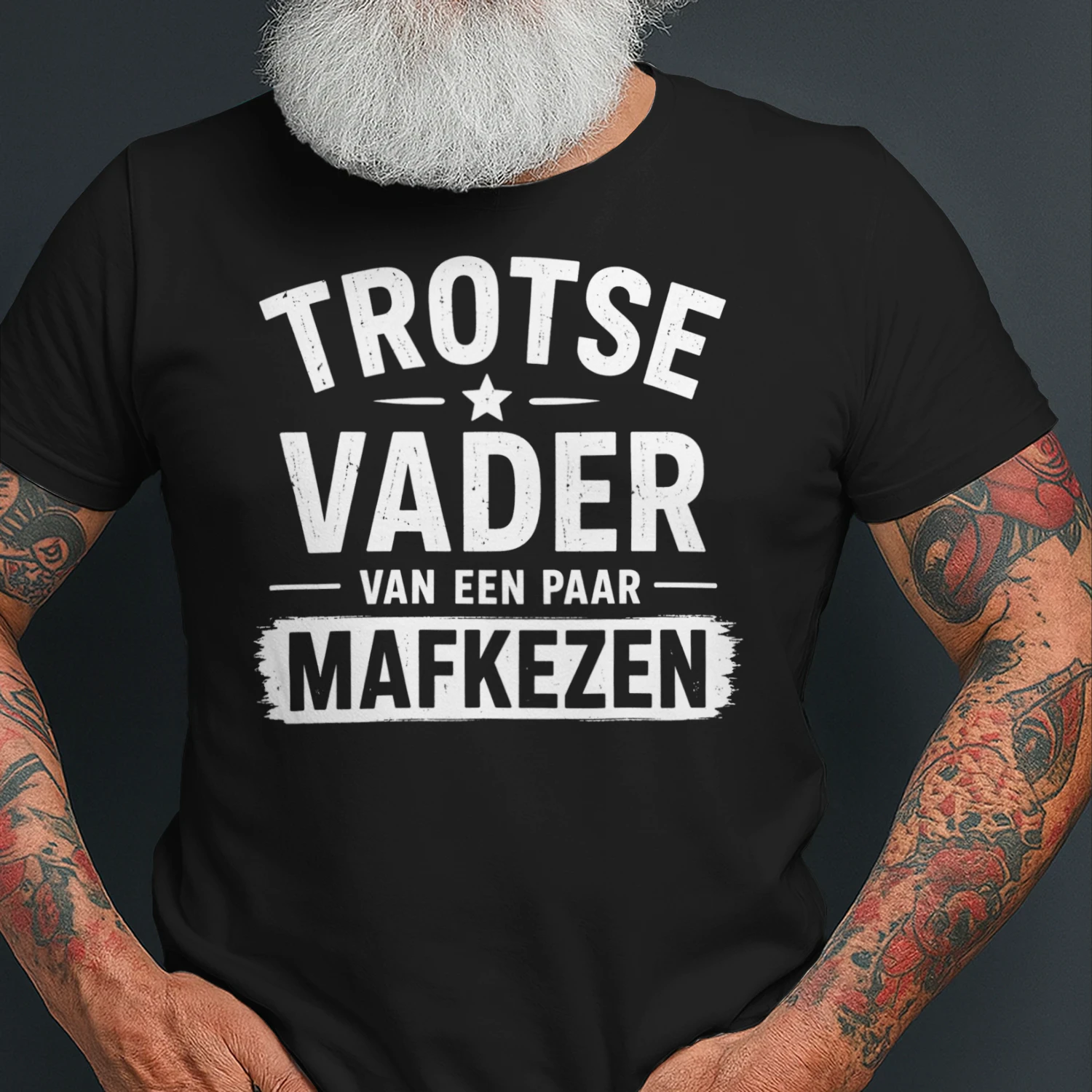 Trotse Vader Van Een Paar Mafkezen | Grappig Vader T-Shirt | Cadeau Voor Papa