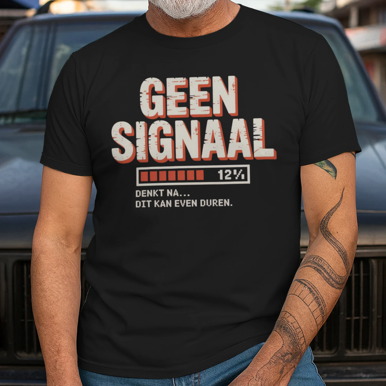 GEEN SIGNAAL – Denkt Na... Dit Kan Even Duren | Grappig Nederlands T-Shirt