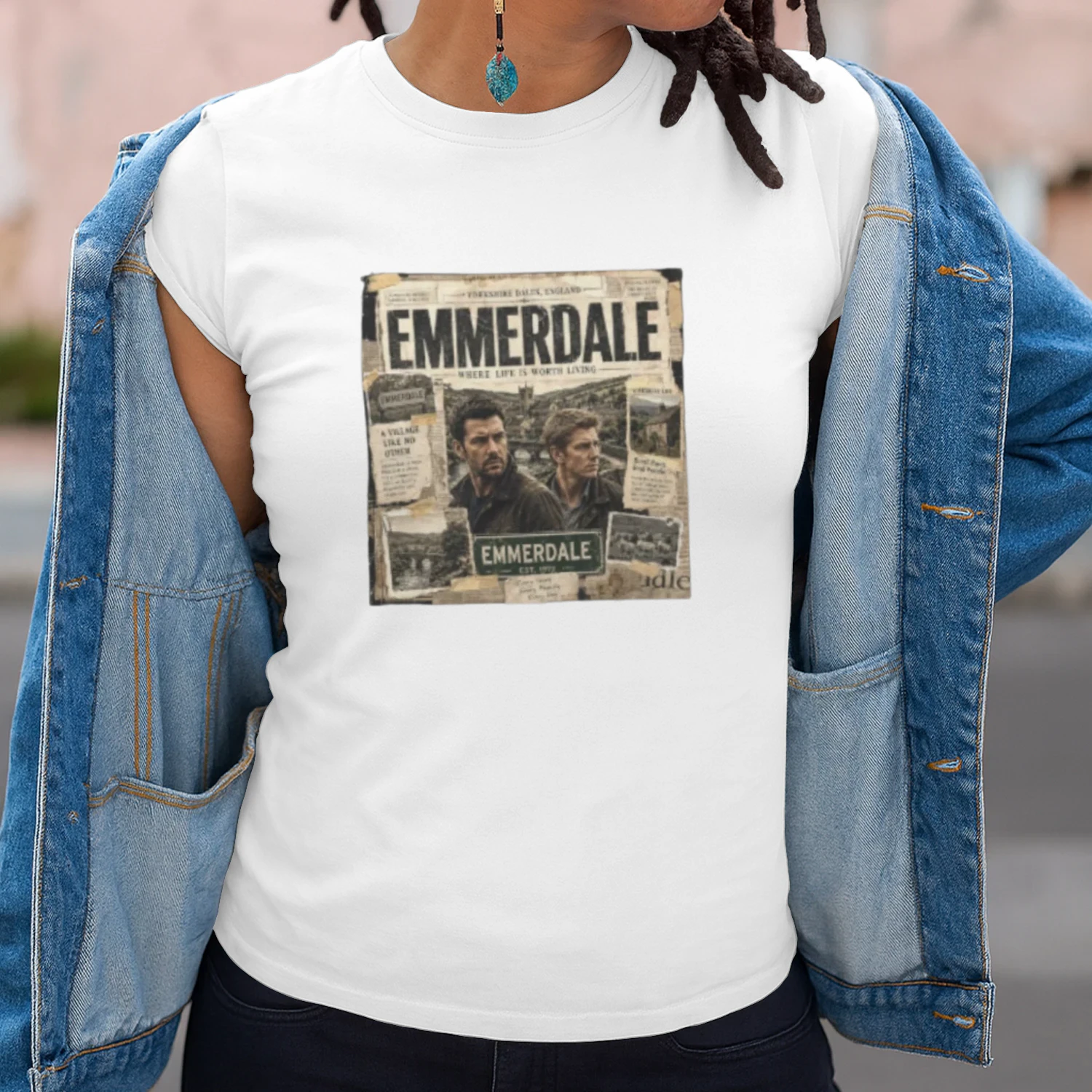Emmerdale Classic Unisex T-shirt