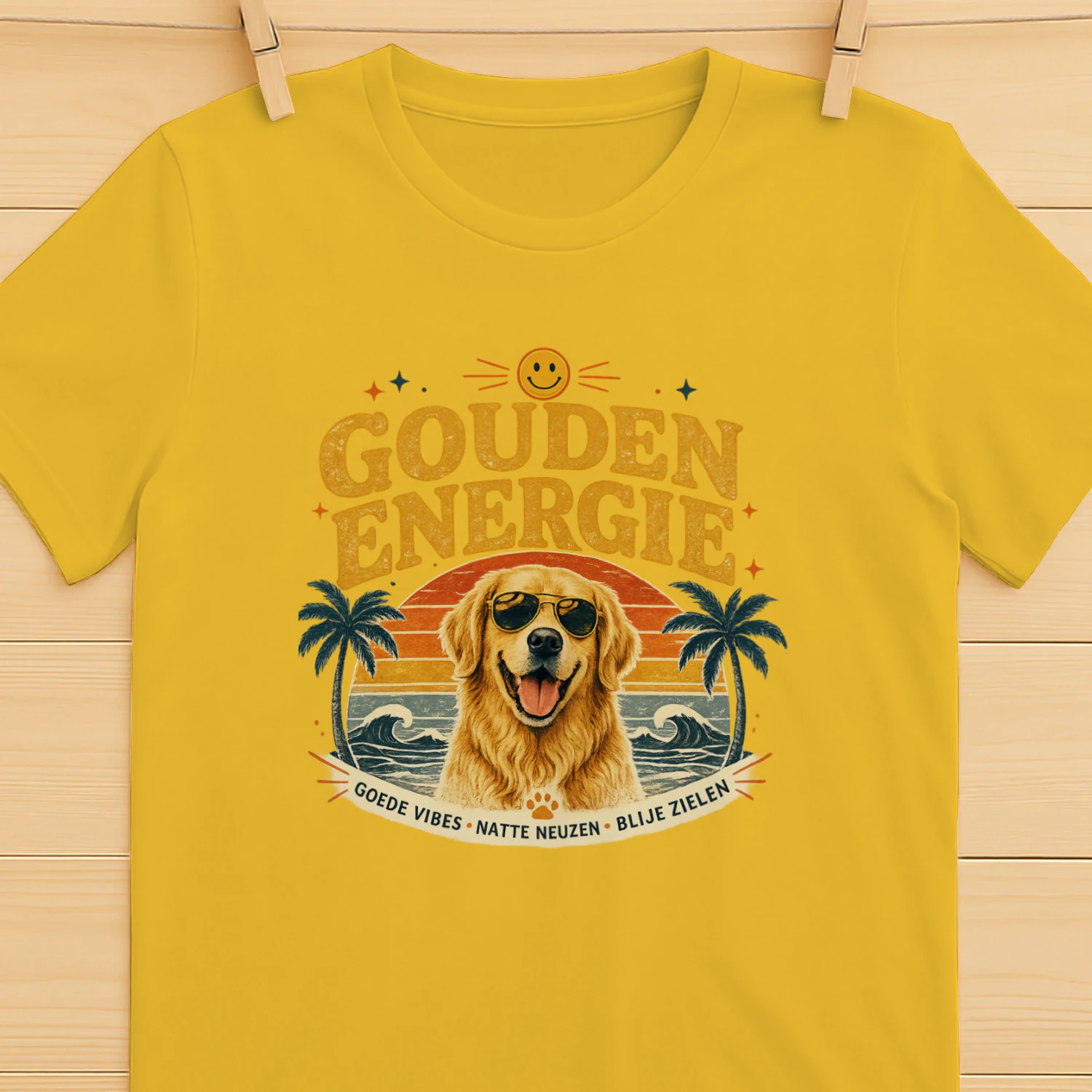 Golden Retriever _ Goede Energir Vintage T-Shirt