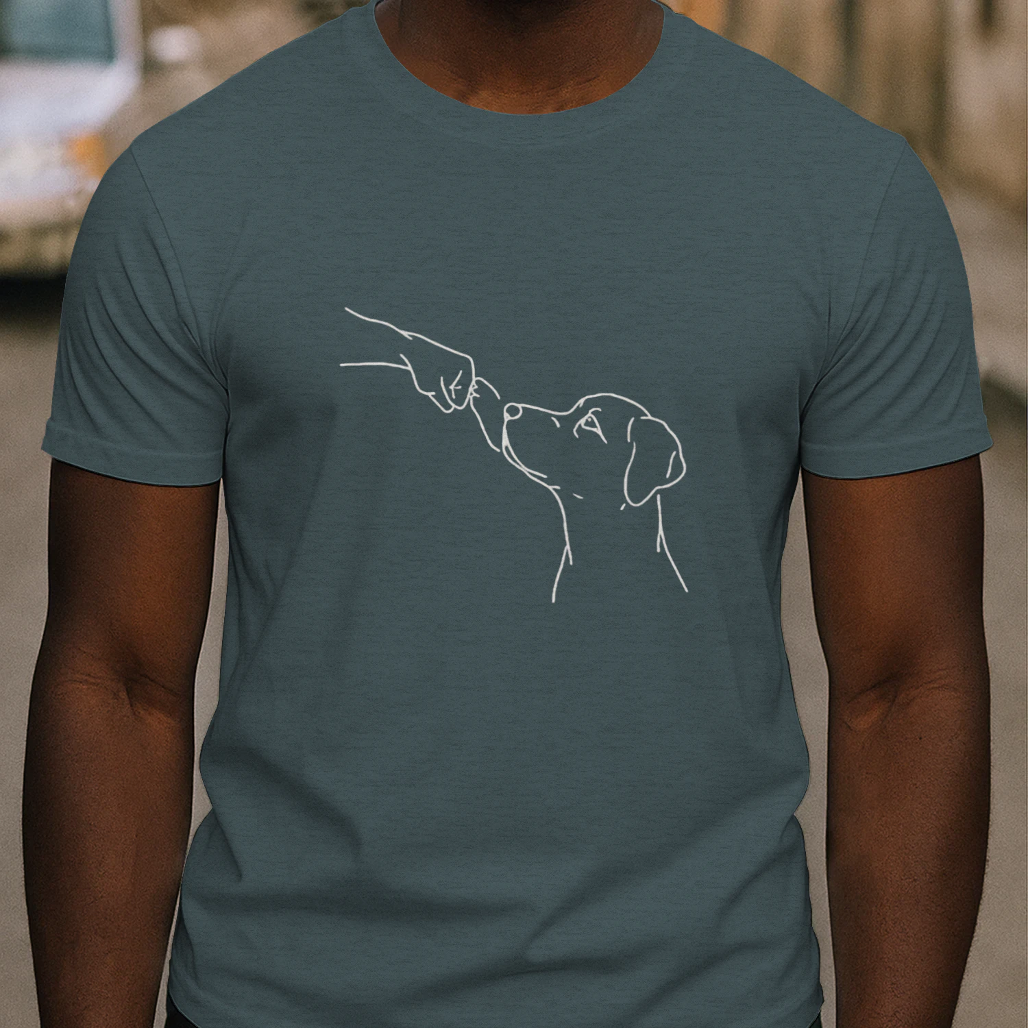 Minimalist Golden Retriever T-Shirt