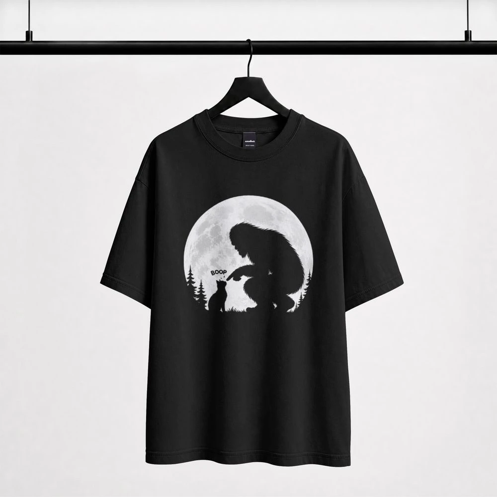 Fun Hand Boop Nose Bigfoot Sasquatch Cat Full Moon T-Shirt