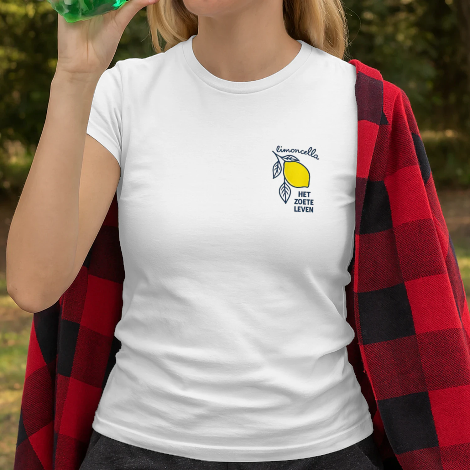Limoncello "Het Zoete Leven" Graphic T-Shirt – Trendy Summer Cotton Tee for Women