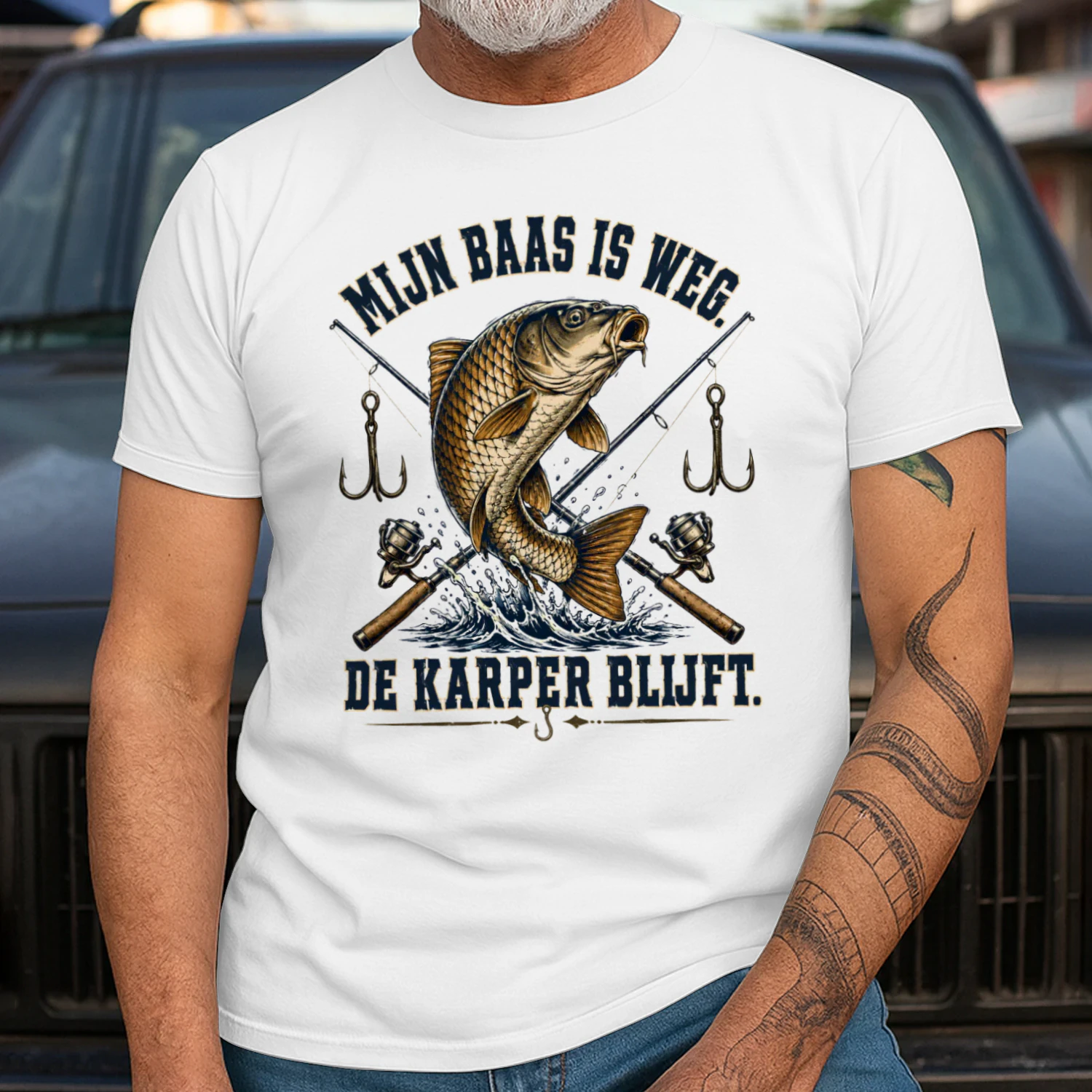 MIJN BAAS IS WEG. DE KARPER BLIJFT.
