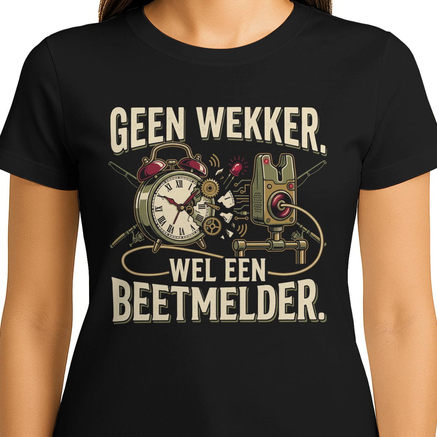Geen Wekker, Wel Een Beetmelder – Karpervisser T-Shirt