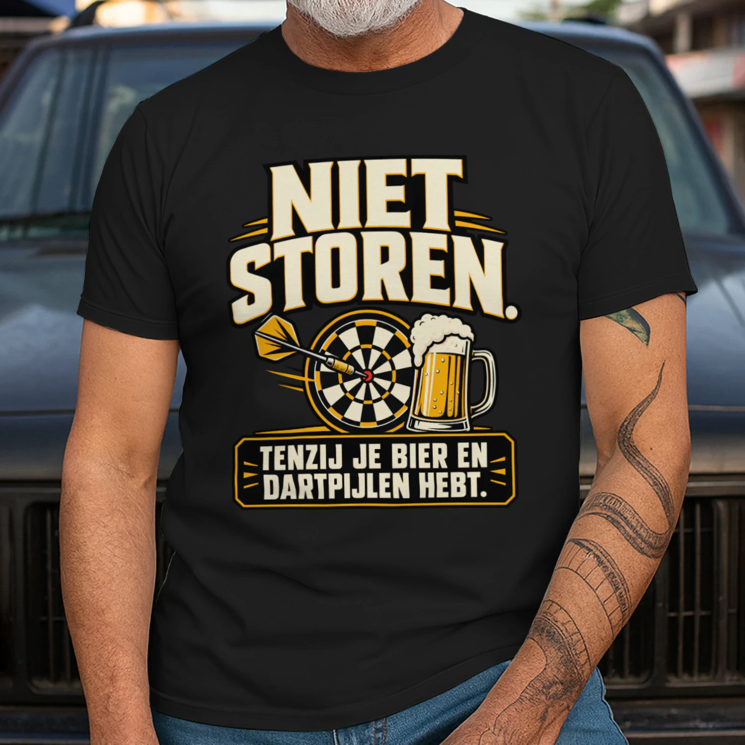 Beperkte Editie - “NIET STOREN.” “TENZIJ JE BIER EN DARTPIJLEN HEBT.”
